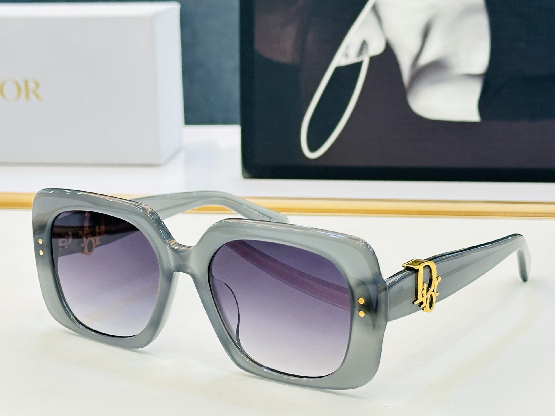 🔻🔻🔻DIO* 迪家 S1I Size：54口19-140 春夏款墨镜 😎🔆 J搭配镜腿精致 质量上佳