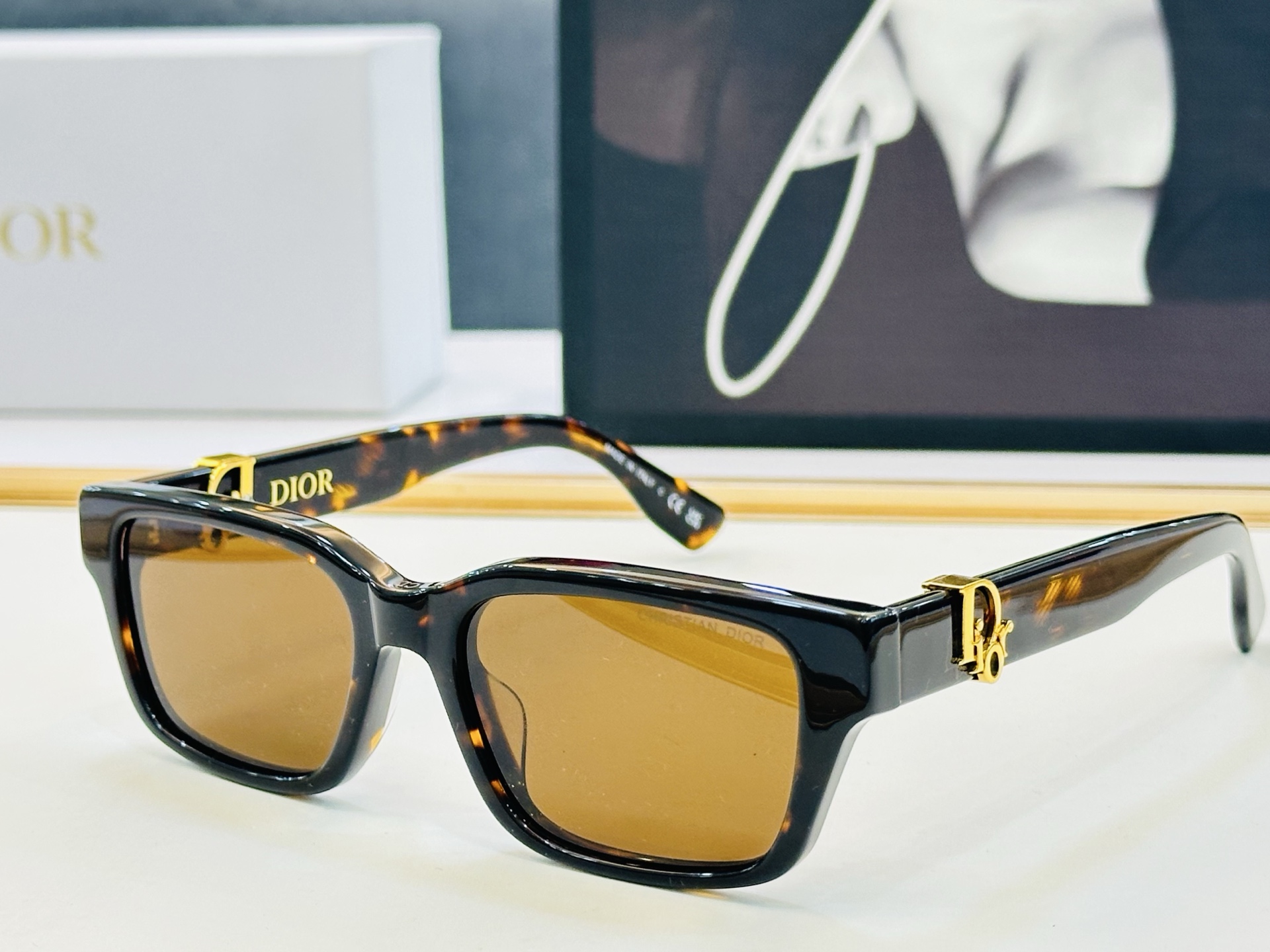 🔻🔻🔻DIO* 迪家 CD S5I Size：53口18-145 春夏款墨镜 😎🔆 C搭配镜腿精致 质量