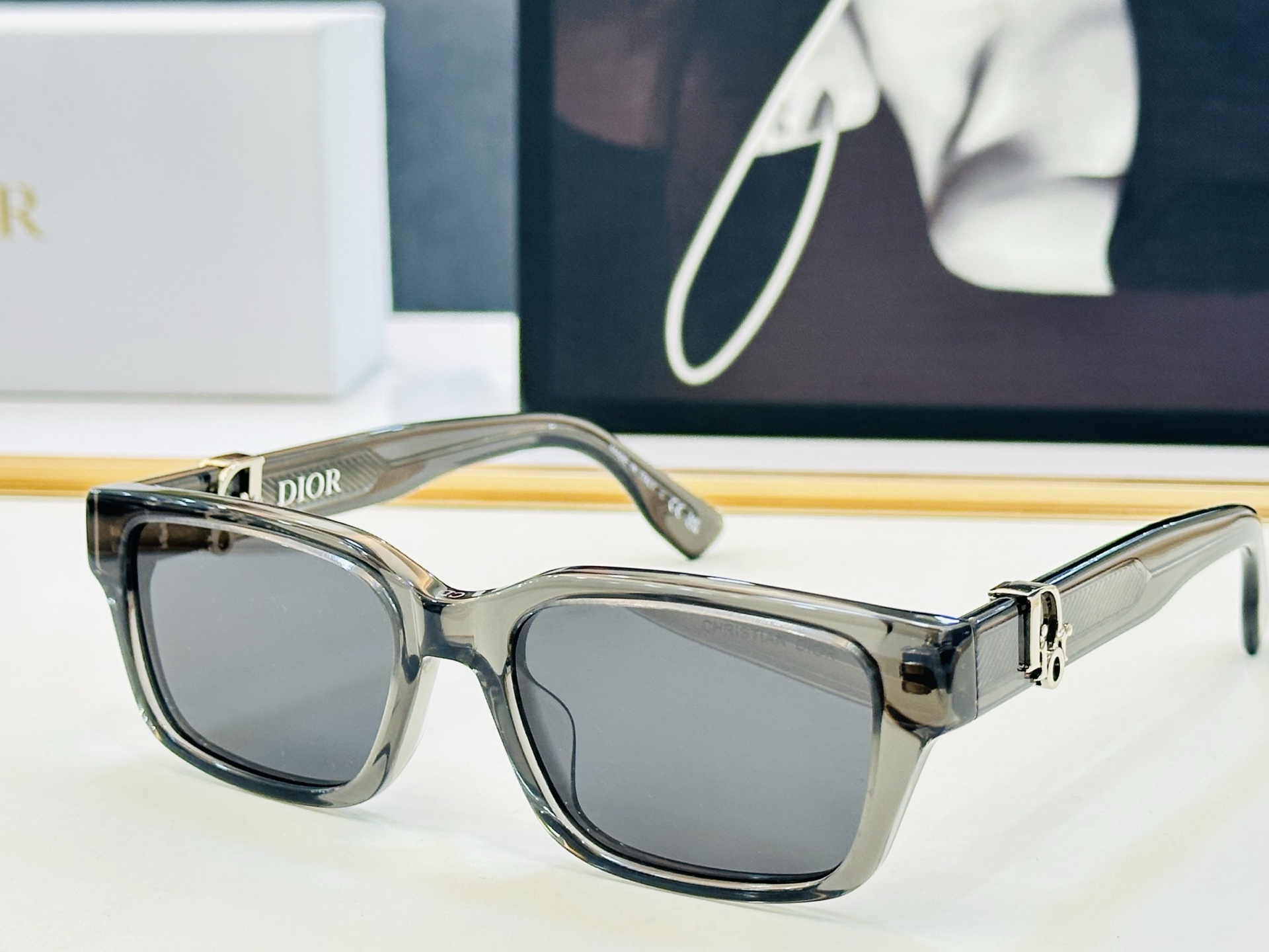 🔻🔻🔻DIO* 迪家 CD S5I Size：53口18-145 春夏款墨镜 😎🔆 C搭配镜腿精致 质量