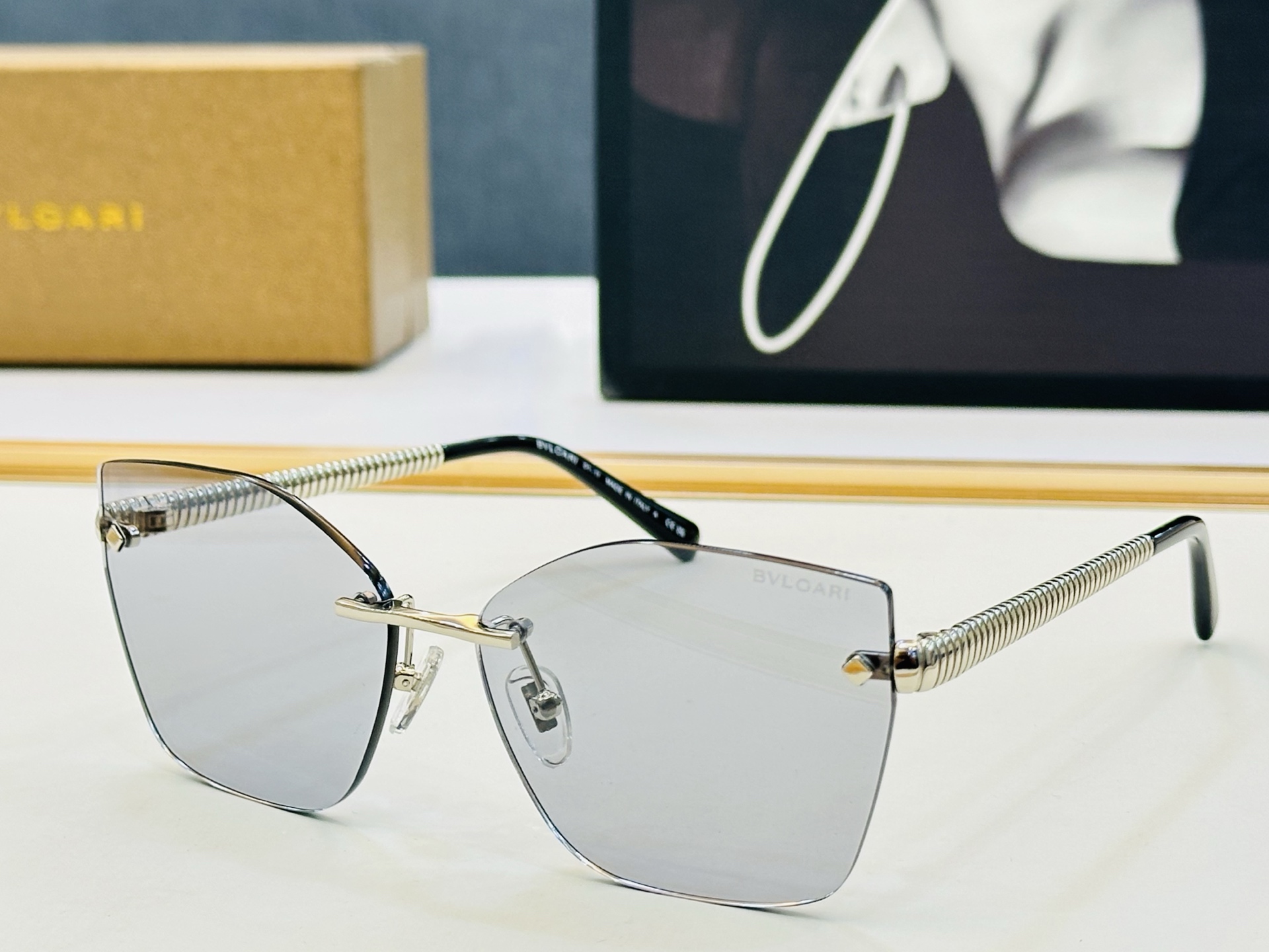 🆕款 官网同售 宝格家 BV40083U 👍 Size ：59口14-135 绝对要买😎品质非常完美 C