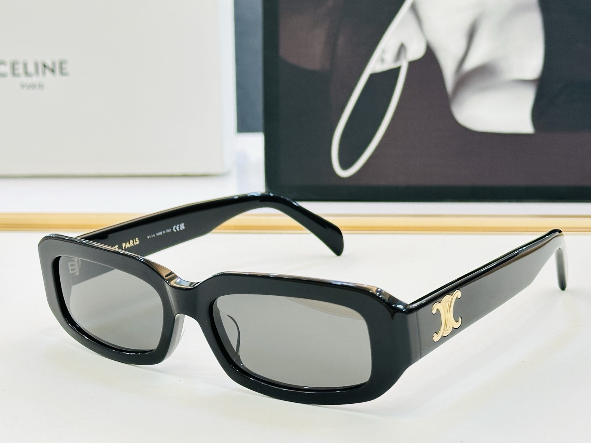 【CELINE】赛琳 CL40335U Size：52口19-145 一直热销的款式，欧美风 光泽度好 