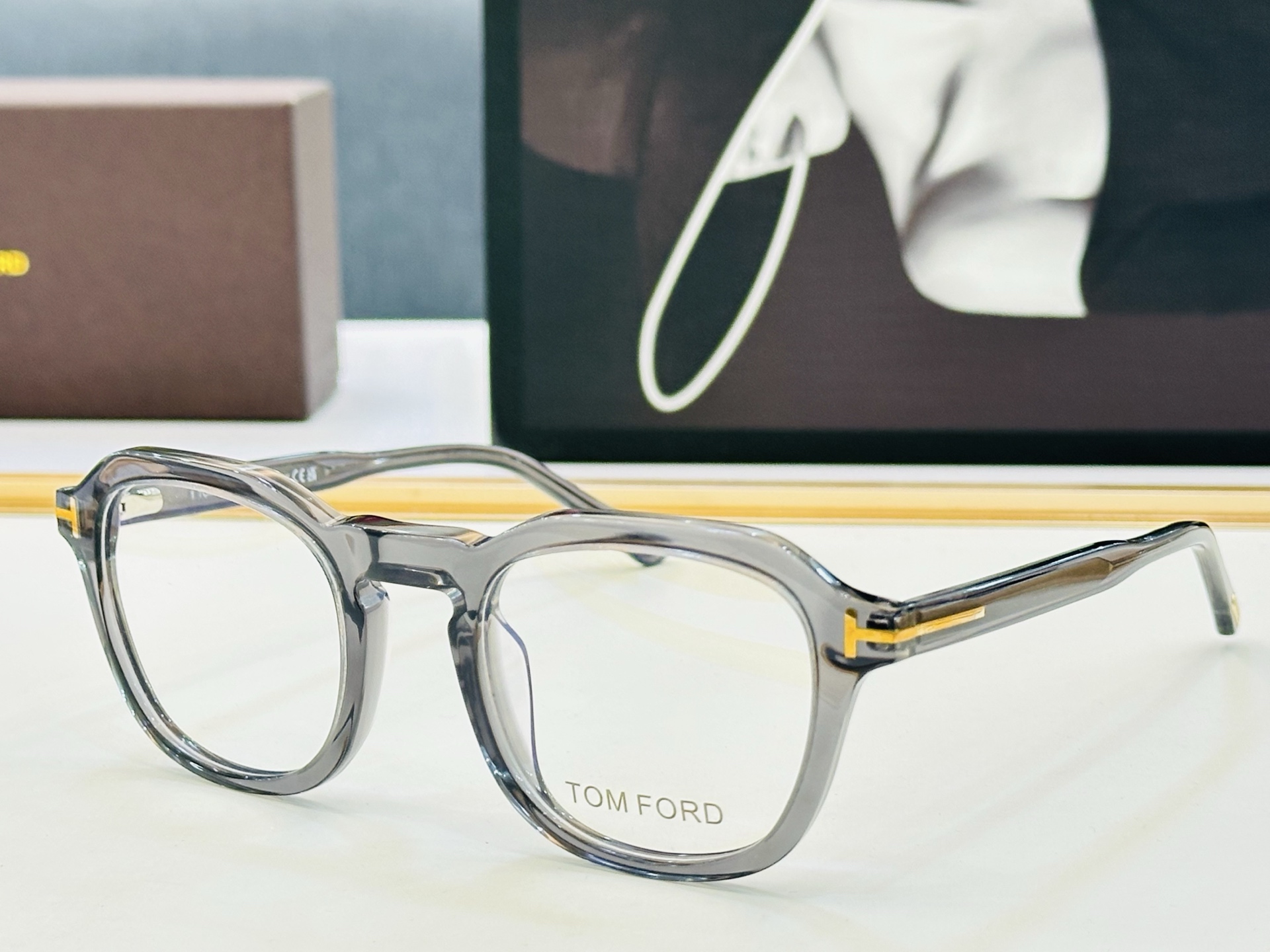🆕款 TOM FORD🏇汤姆家 MODEL: 5836-B size：49口23-145  😍L时尚潮流