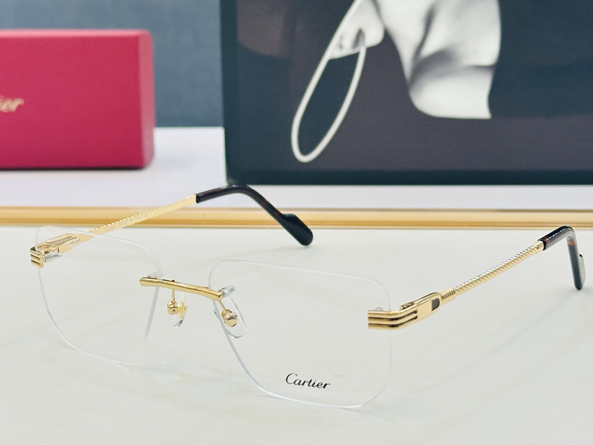 Cartier-卡家 ✨CT0548S Size：56口19-145 不挑脸型 简约大气 时尚休闲 👌👃
