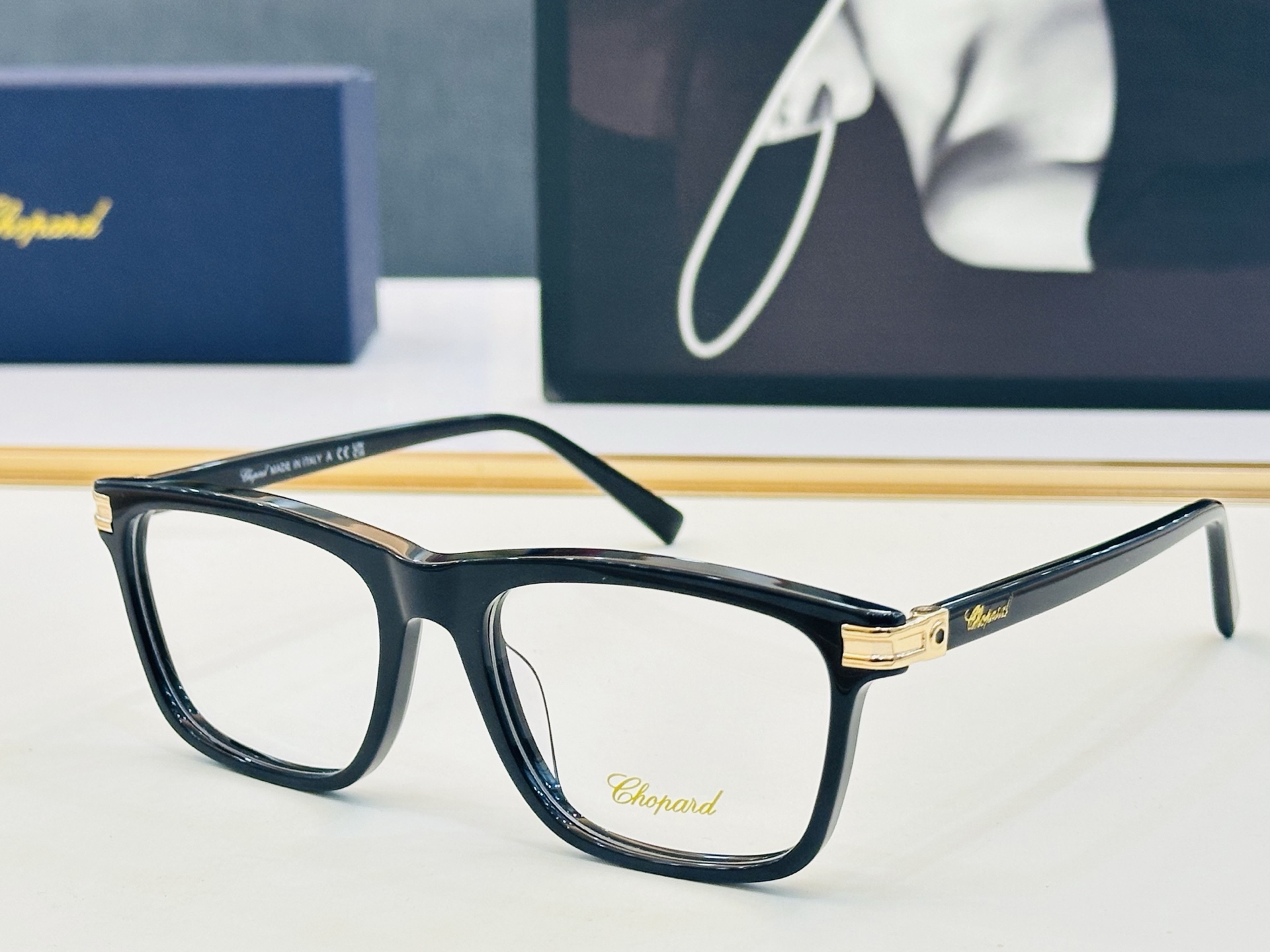 NO:866196,Original Chopard MODEL: VCH741 Size 54 mouth 18-145 with modern and fashionable design style H optical frame glasses sunglasses sunglasses, glasses, chopard19860909原版 Chopard肖邦 MODEL: VCH741 Size54口18-145 以现代时尚的设计风格 H配光架 眼镜墨镜太阳镜,眼镜,chopard,glasses