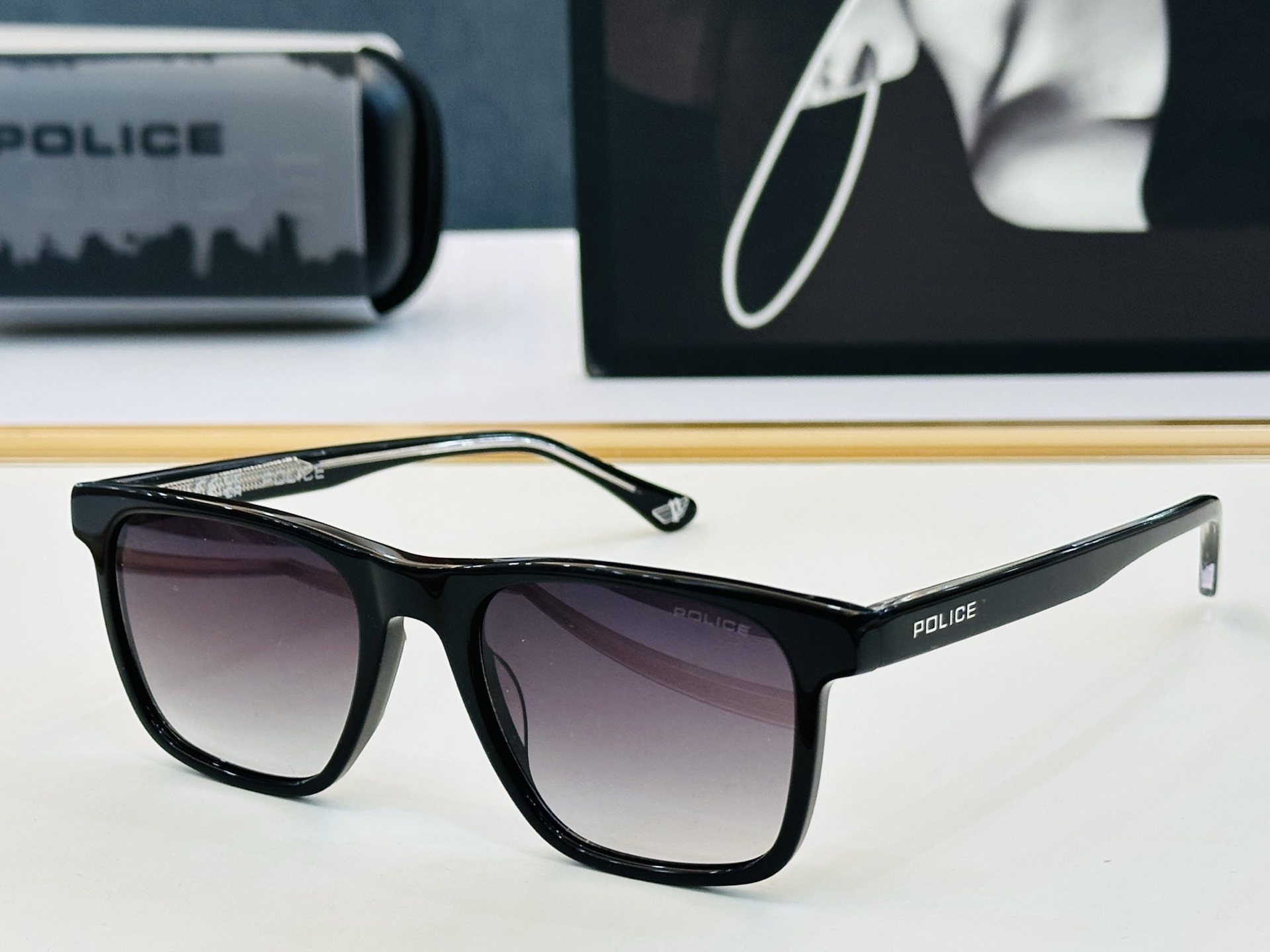 NO:883614,Police POLICE SPL Size 52 mouth 20 - fashionable and comfortable L ultra-light P glasses sunglasses sunglasses, glasses, loro piana19860909警察 POLICE SPL Size52口20- 时尚舒适 L超轻 P眼镜墨镜太阳镜,眼镜,loro piana,glasses