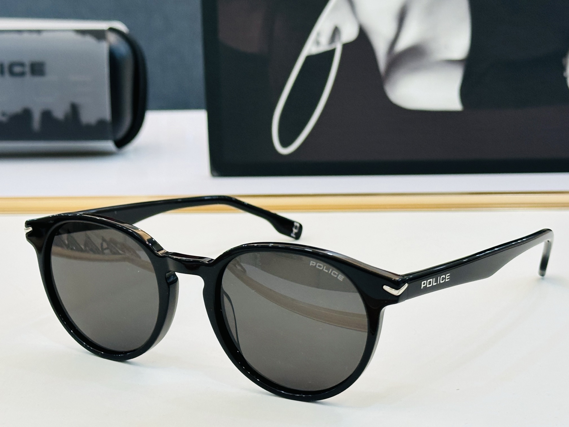 NO:883630,Police POLICE SPLQ82Size52 mouth 21-145 fashionable and comfortable L ultra-light glasses sunglasses sunglasses, glasses19860909警察 POLICE SPLQ82Size52口21-145 时尚舒适 L超轻 眼镜墨镜太阳镜,眼镜,glasses