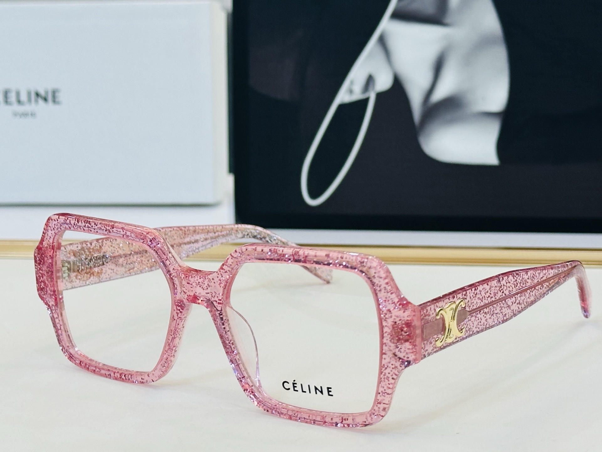 【CELINE】赛琳 CL50131  Size：54口19-145 一直热销的款式 质感强  L工艺超