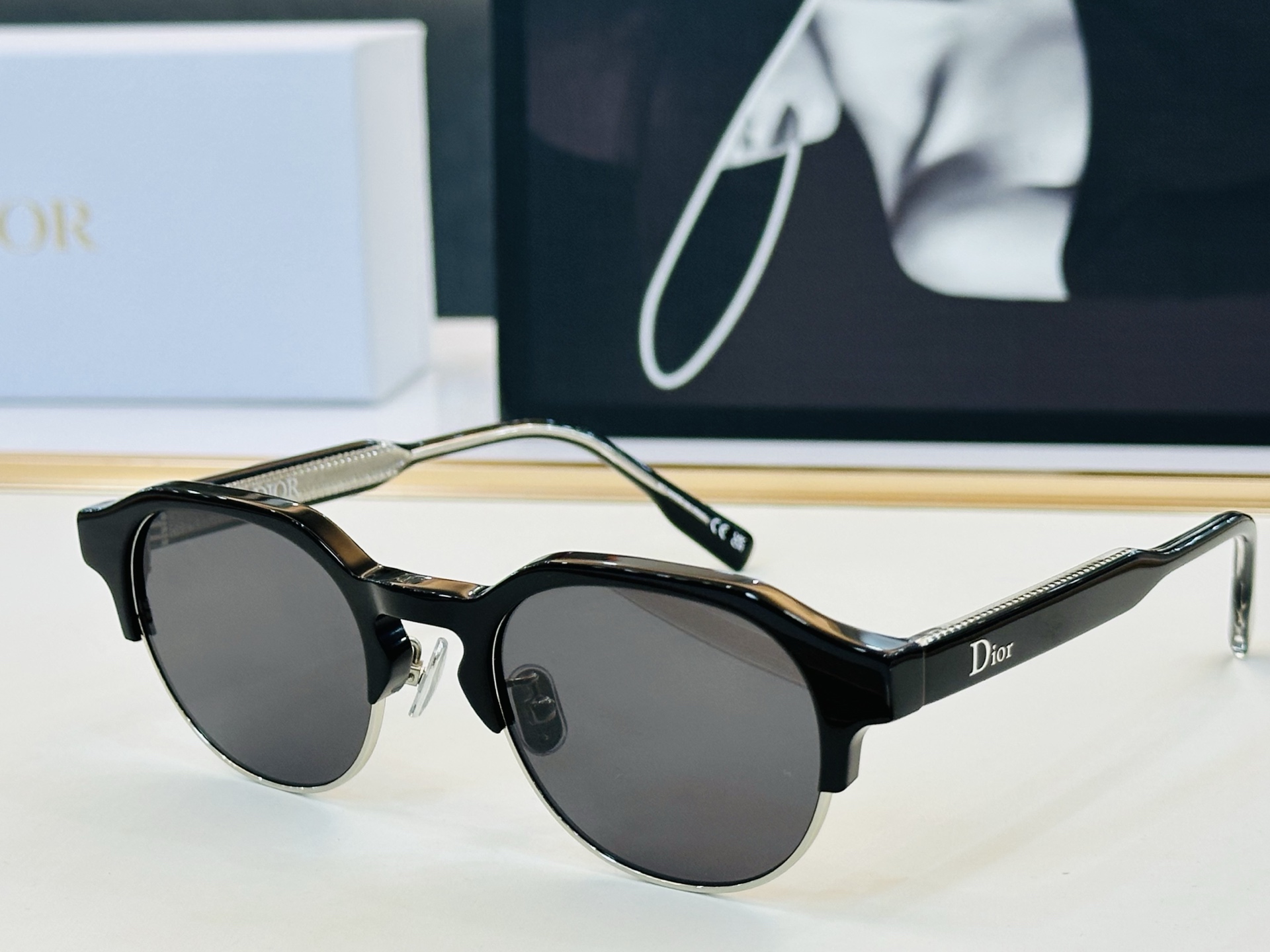 🔻🔻🔻DIO* 迪家 R1I Size：49口22-145 春夏款墨镜 😎🔆 FD搭配镜腿精致 质量上佳