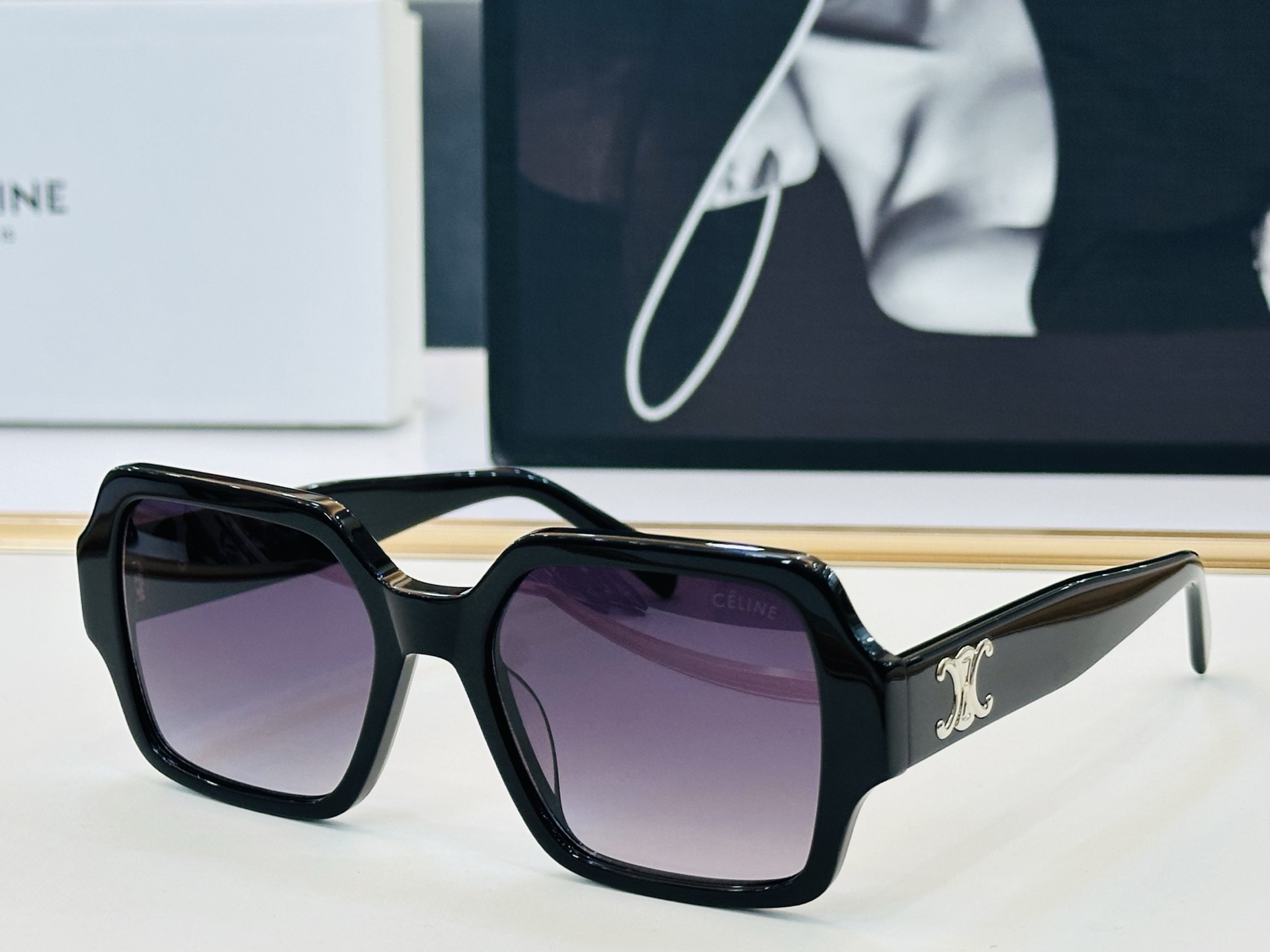 【CELINE】赛琳 CL50131  Size：54口19-145 一直热销的款式 质感强  L工艺超