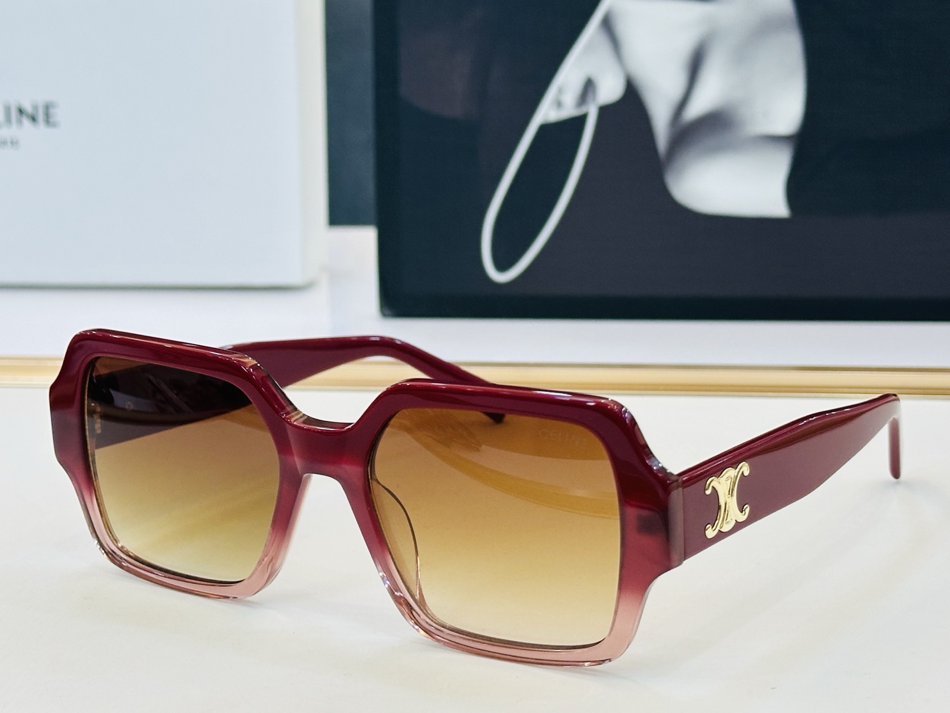 【CELINE】赛琳 CL50131  Size：54口19-145 一直热销的款式 质感强  L工艺超
