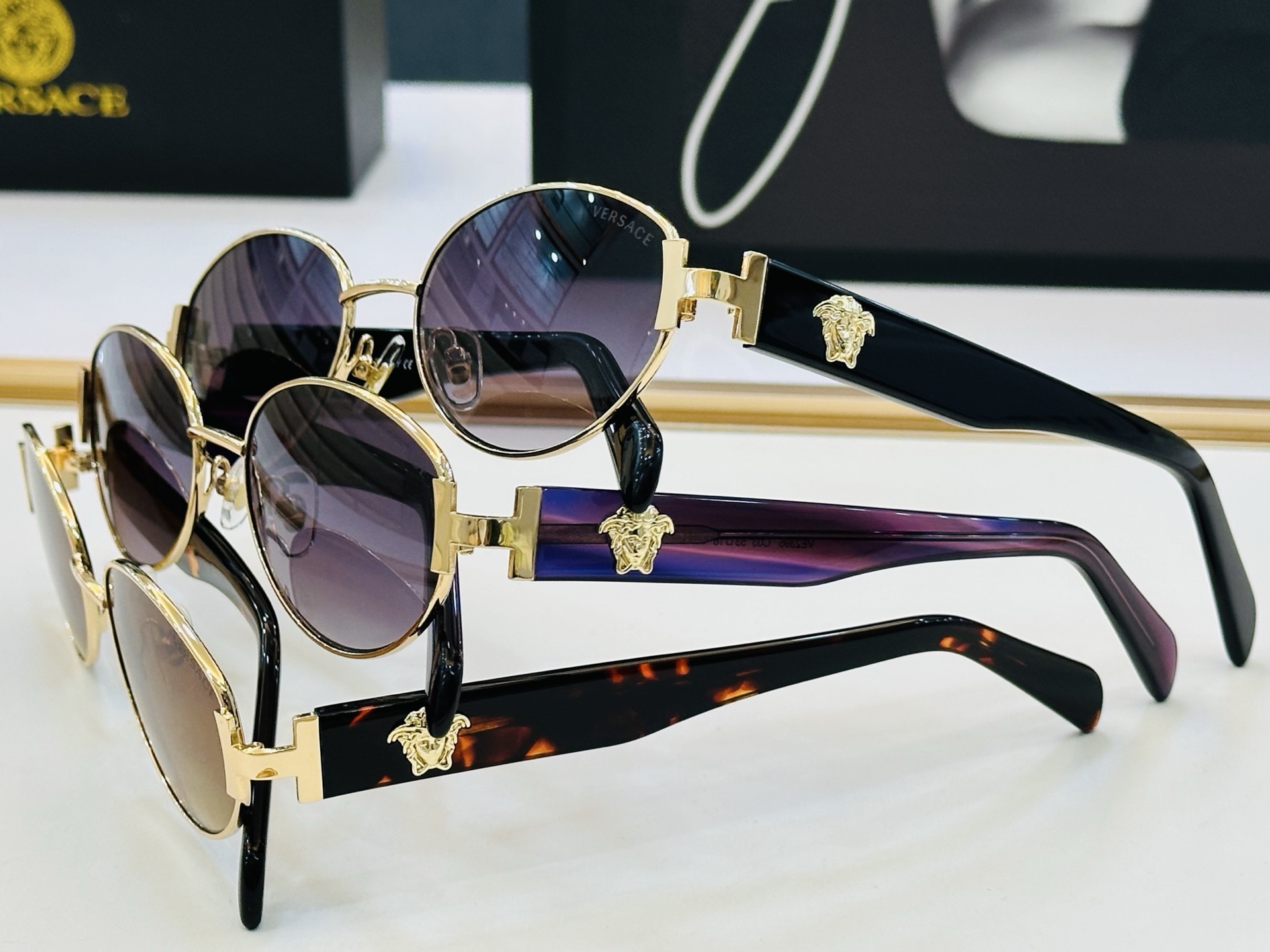 🎉🎉范思家 VERSACE✨VE2395 Size：53口18-140  ✨L有范
