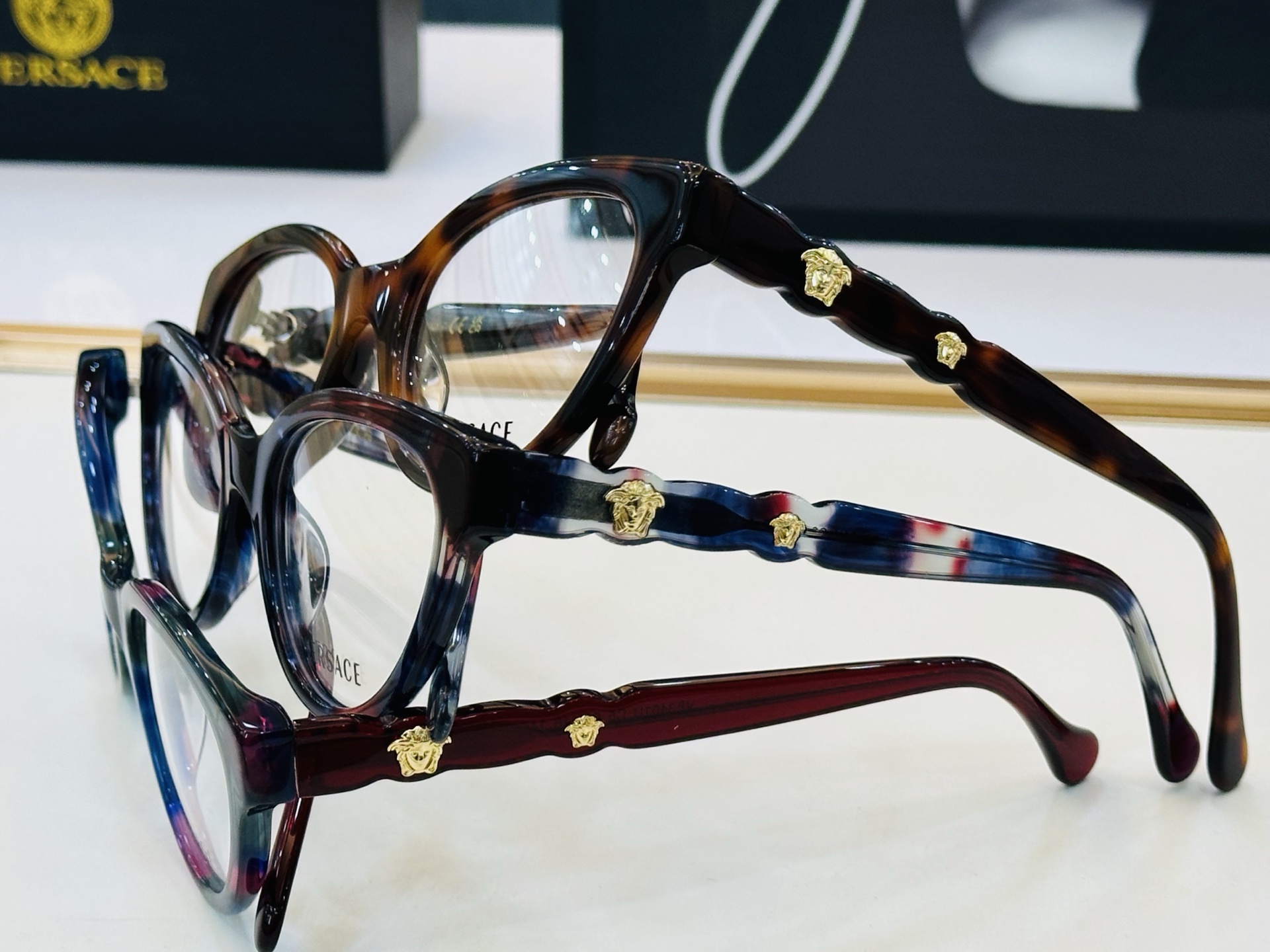 🎉🎉范思家 VERSACE✨✨✨MODEL：VE3401U Size：53口18-145     ✨J有