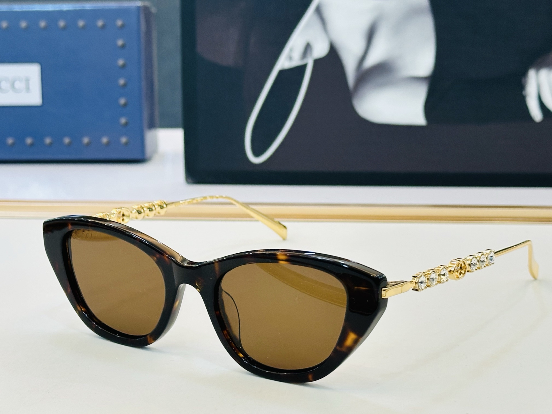 GUCC* 古家 GG1968S 🐝🐝系列 Size：50口19-140 🍁🍁 W超绝品质 。
