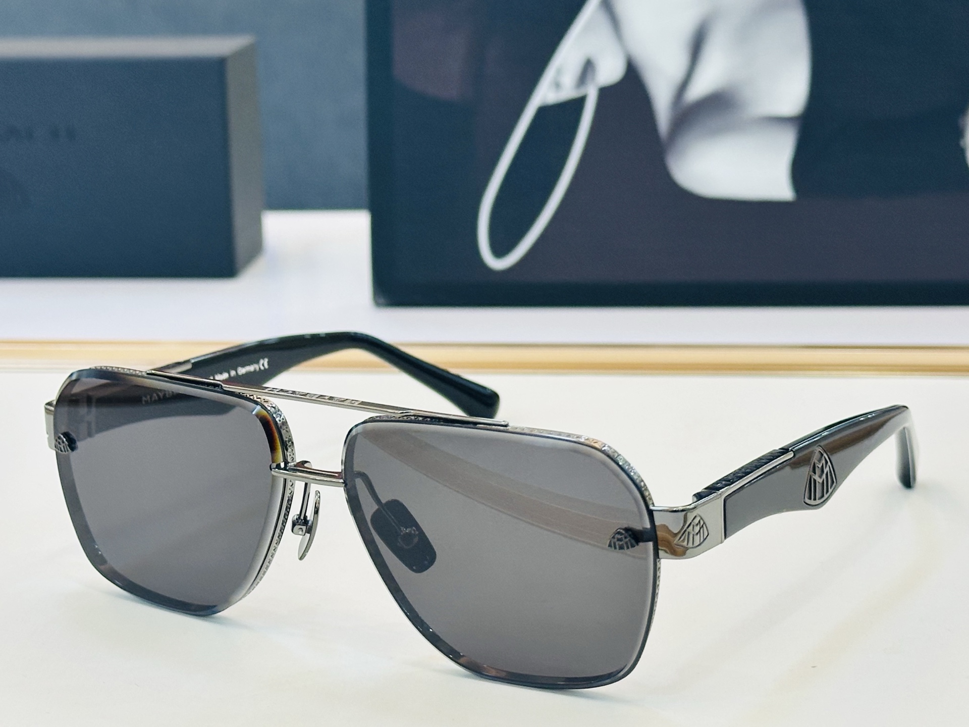 NO:896484,High-quality Maybach, exquisite workmanship, MAYBAC*H Z33 Size 60 mouth 15-140, full texture A high-quality glasses, sunglasses, sunglasses, glasses19860909高品质 迈巴赫 做工精美MAYBAC*H Z33 Size60口15-140 质感十足 A 高品质 眼镜墨镜太阳镜,眼镜,glasses
