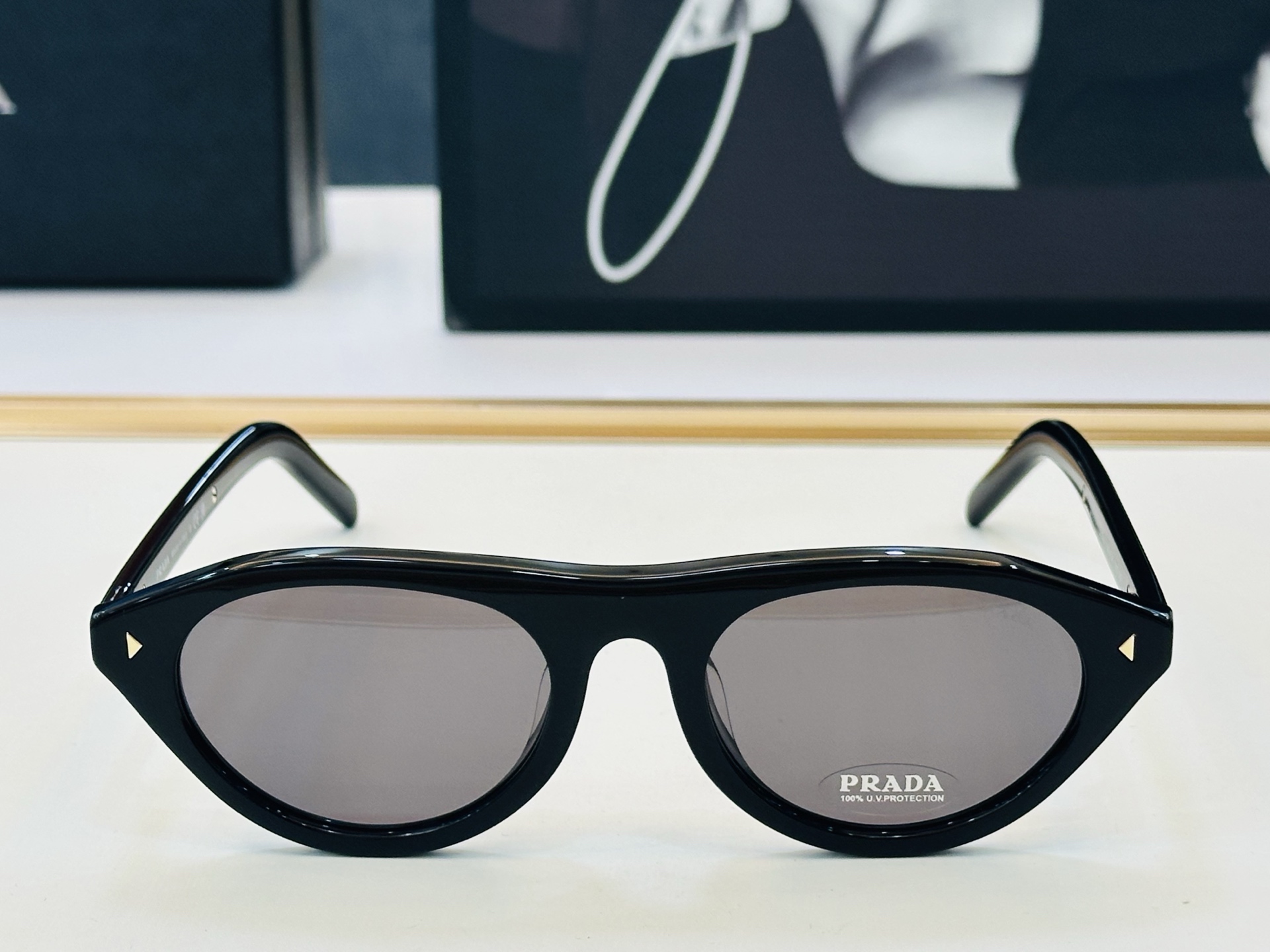 🔺PRAD*🔻普家 PR B15 Size：52口19-145   眼镜系列堪称精湛制作 彰显独特个 H最新推出火爆款 