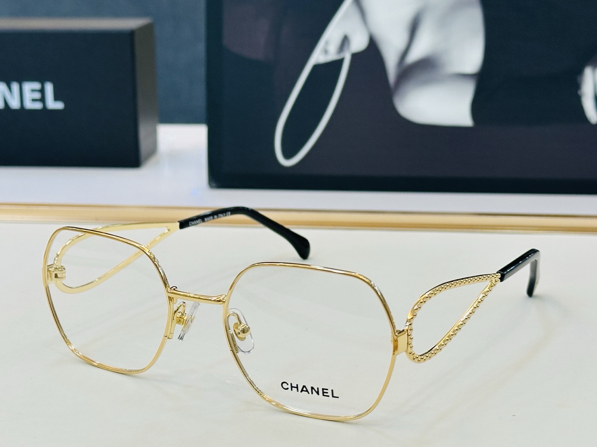 NO:897465,[CHANE*/香家] MODEL: CH2280 size 53 mouth 20-145 L very beautiful glasses sunglasses sunglasses, glasses, chanel, chanel19860909【CHANE*/香家】MODEL:CH2280 size53口20-145 L 非常靓丽 眼镜墨镜太阳镜,眼镜,chanel,chanel,glasses