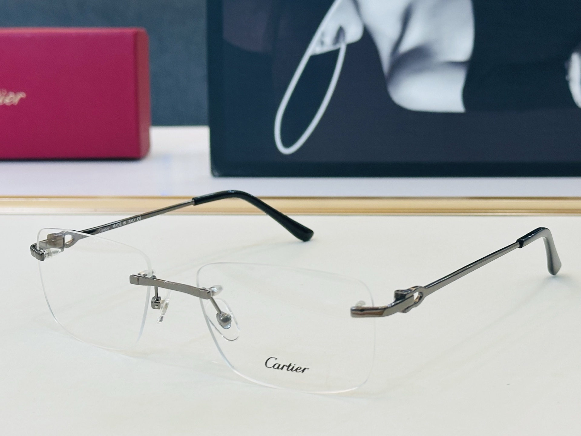 NO:897492,Cartier-Kajia CT05210 Size 56 mouth 18-140 Does not choose the face shape, simple and elegant, fashionable and casual, L-frame simple, glasses, sunglasses, sunglasses, glasses, cartier19860909Cartier-卡家 CT05210 Size56口18-140 不挑脸型 简约大气 时尚休闲 L框型简约 眼镜墨镜太阳镜,眼镜,cartier,glasses