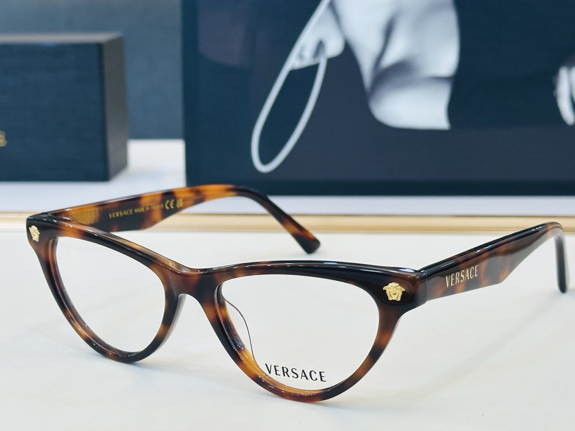 🎉🎉范思家 VERSACE✨✨✨MODEL：VE3364U Size：52口17-145     ✨J有