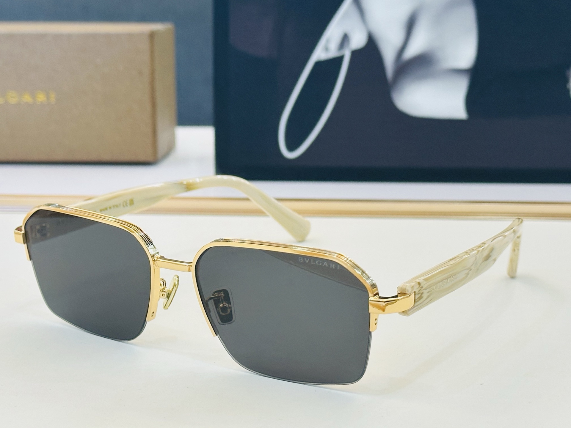 NO:897483,Model is also sold on the official website. Baogejia BV40089U Size 59 and 16 - Definitely must buy, the quality is perfect, qj must-have for going out, glasses, sunglasses, sunglasses, glasses, Bottega Veneta19860909款 官网同售 宝格家 BV40089U Size 59口16- 绝对要买品质非常完美 qj出街必备 眼镜墨镜太阳镜,眼镜,bottega veneta,glasses
