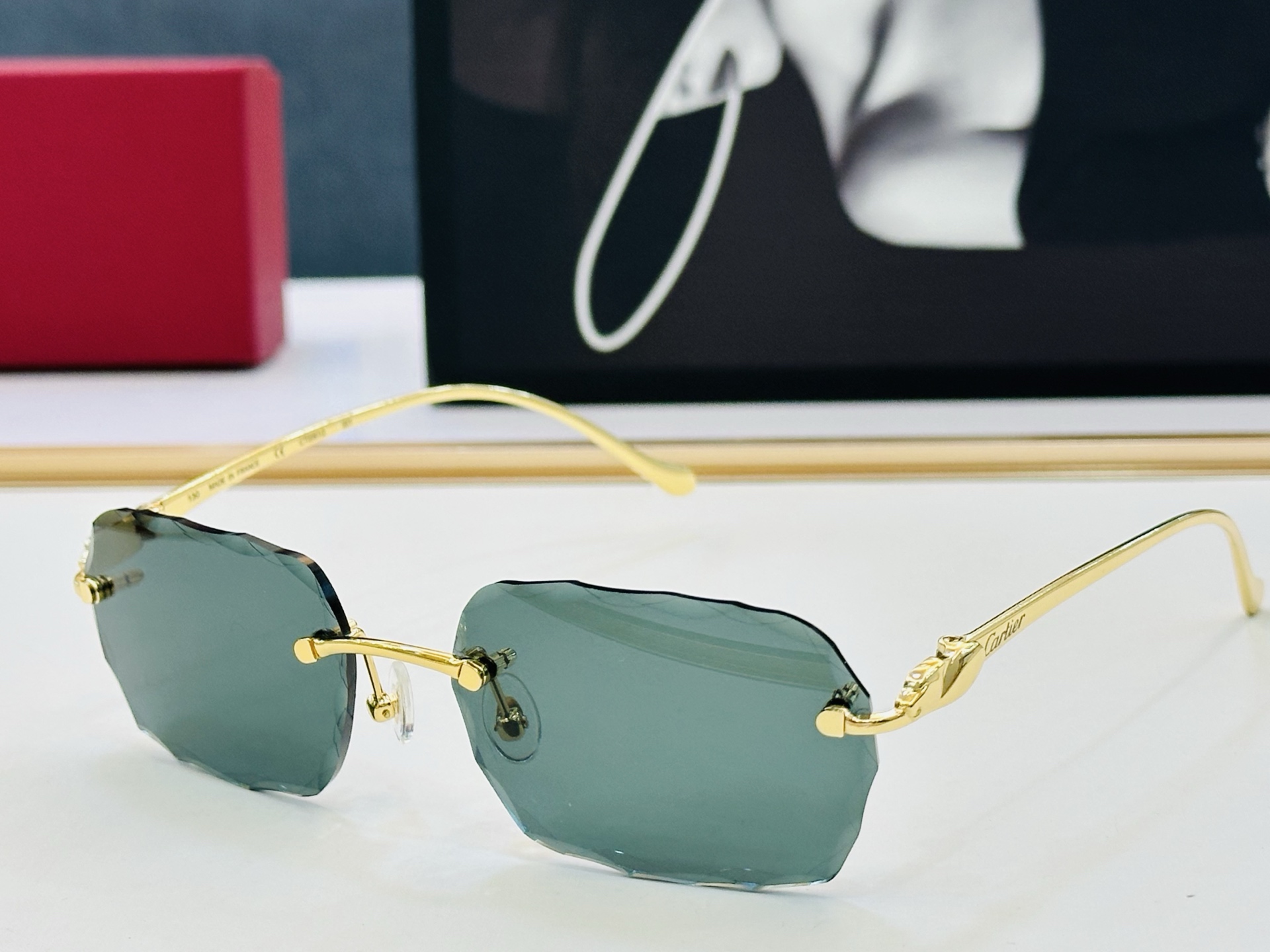 NO:897503,Original Cartie* Kajia official website classic sunglasses CT0061 Size 57 mouth 16-130 big brand brand with exquisite electroplating technology L looks full of temperament when worn!  glasses, sunglasses, sunglasses, glasses, cartier19860909原版Cartie* 卡家 官网经典款 太阳镜 CT0061 Size57口16-130 电镀工艺精湛大牌品 L戴起来气质十足！ 眼镜墨镜太阳镜,眼镜,cartier,glasses