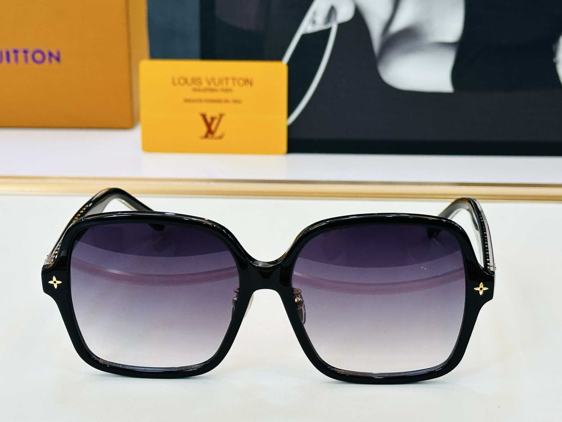 路易家 🎩Z3044E Size：58口17-145  充满活力的 展现独特个性🌟展现大气的你 B高品质