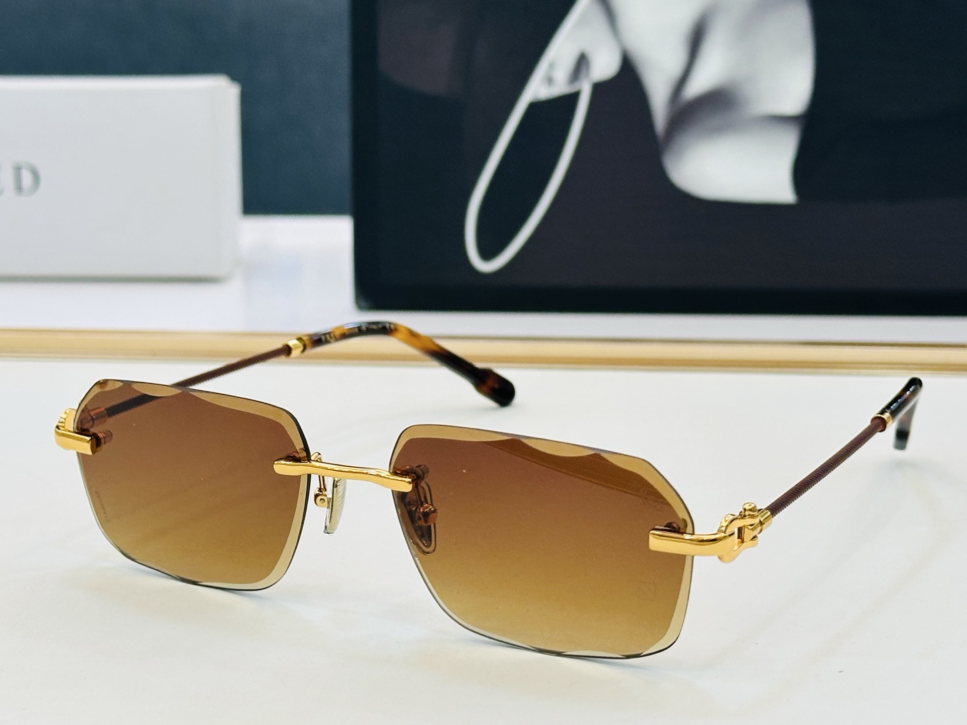 🔺FRED🔻法兰 FG75120U Size：57口17-140  醒目品牌logo🔝🔝b上脸超美 太阳