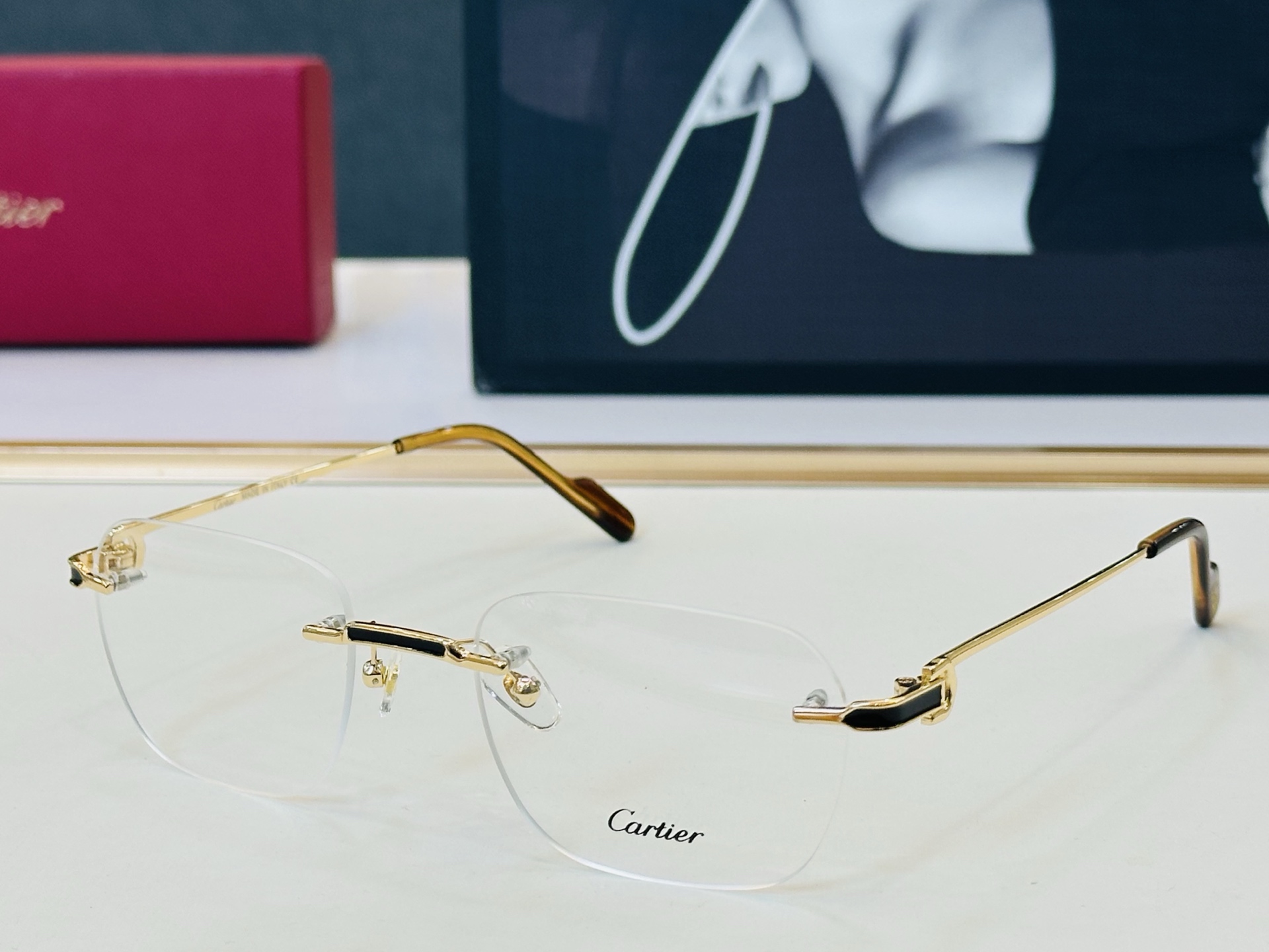 Cartier-卡家 ✨CT03430 Size：54口21-140  不挑脸型 简约大气 时尚休闲 👌