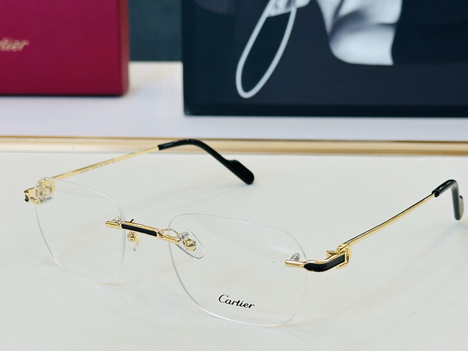 Cartier-卡家 ✨CT03430 Size：54口21-140  不挑脸型 简约大气 时尚休闲 👌