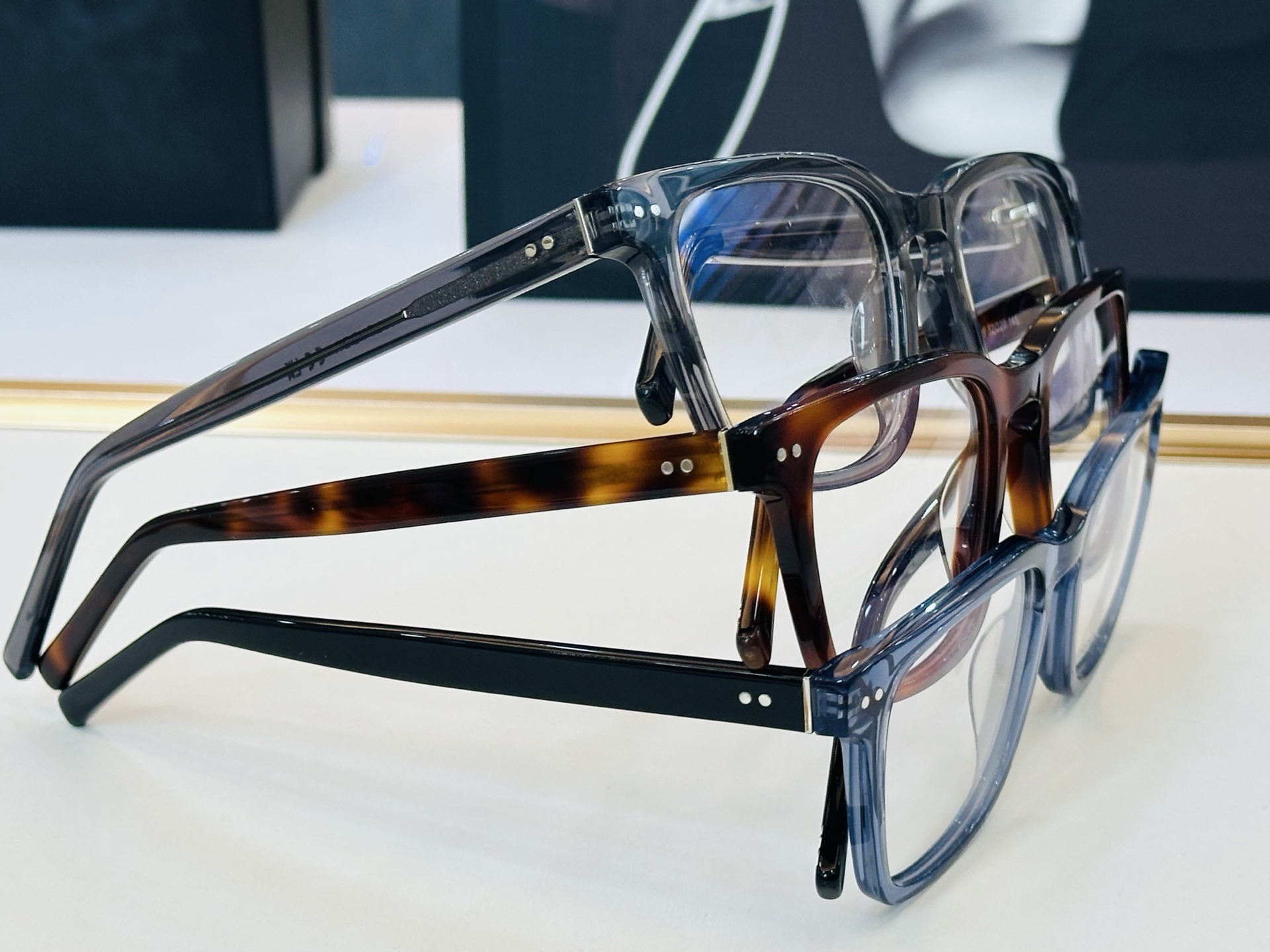 官网同步发售TOMMY HILFIGER 板材框 TH2034 SIZE：52口20-145 L简单大气