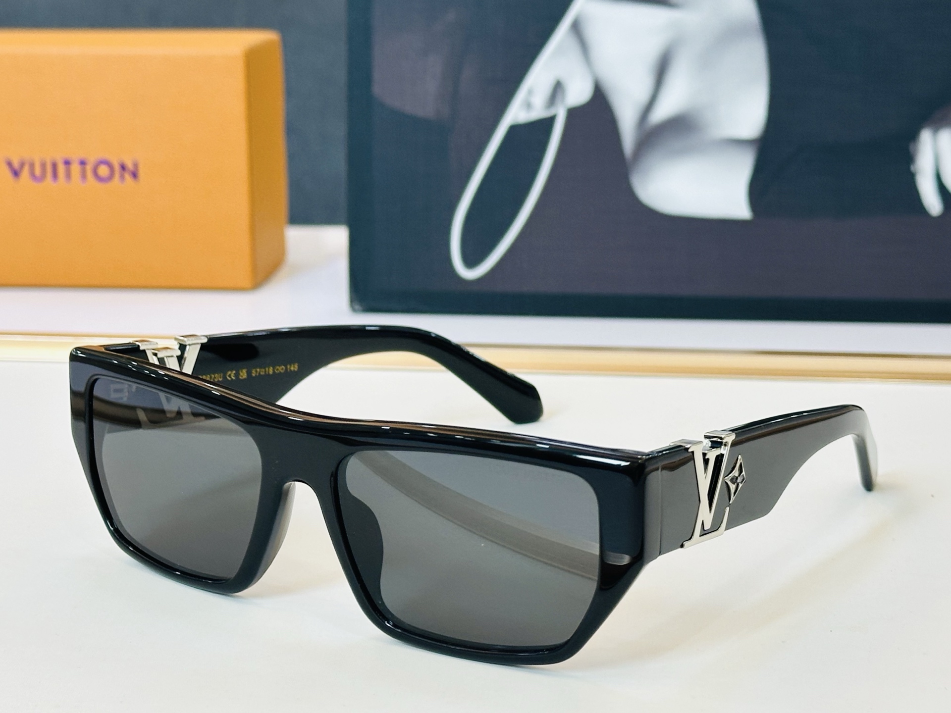 路易家 LOUIS *VUITON 原单高品质 Z2873U Size：57口18-145  皆属上品 FD👌板材框 
