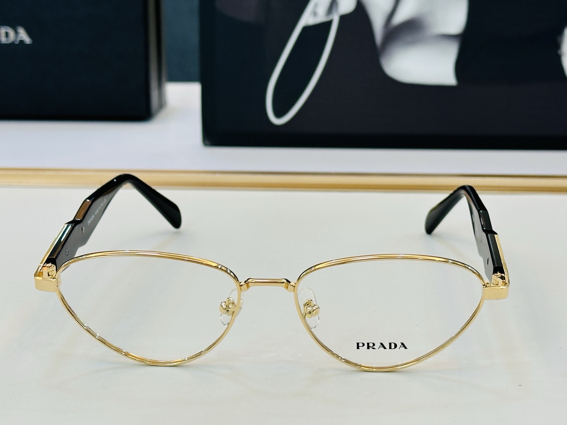 🔺PRAD*🔻普家 PR62ZV Size：57口17-145 眼镜系列堪称精湛制作 彰显独特个 L最新推出火爆款 🌤