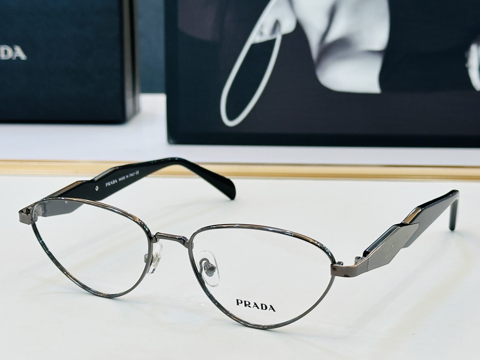 🔺PRAD*🔻普家 PR62ZV Size：57口17-145 眼镜系列堪称精湛制作 彰显独特个 L最新推出火爆款 🌤