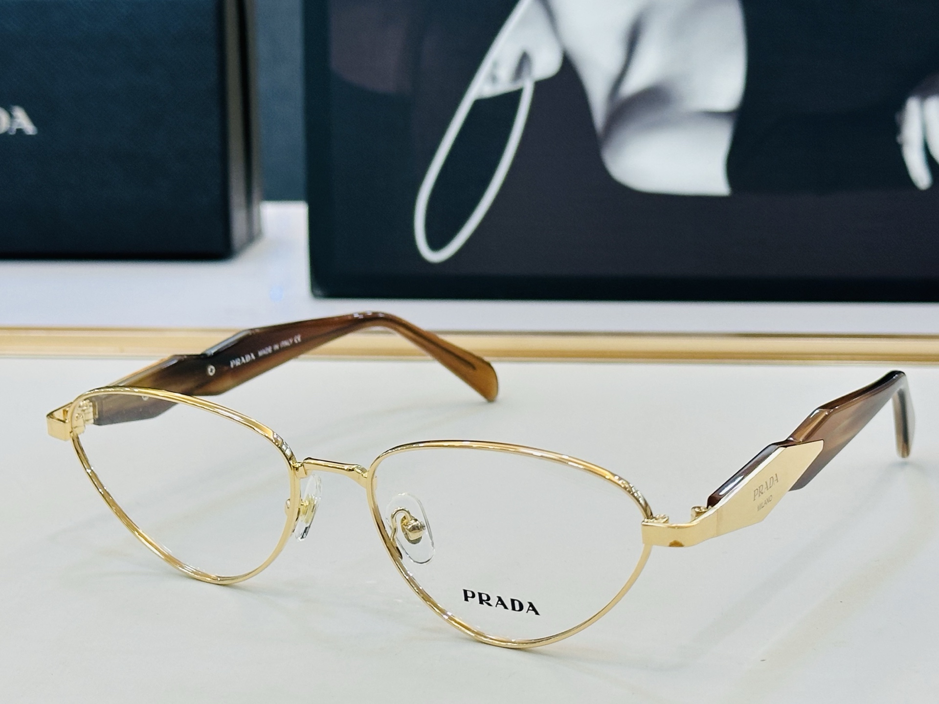 🔺PRAD*🔻普家 PR62ZV Size：57口17-145 眼镜系列堪称精湛制作 彰显独特个 L最新推出火爆款 🌤