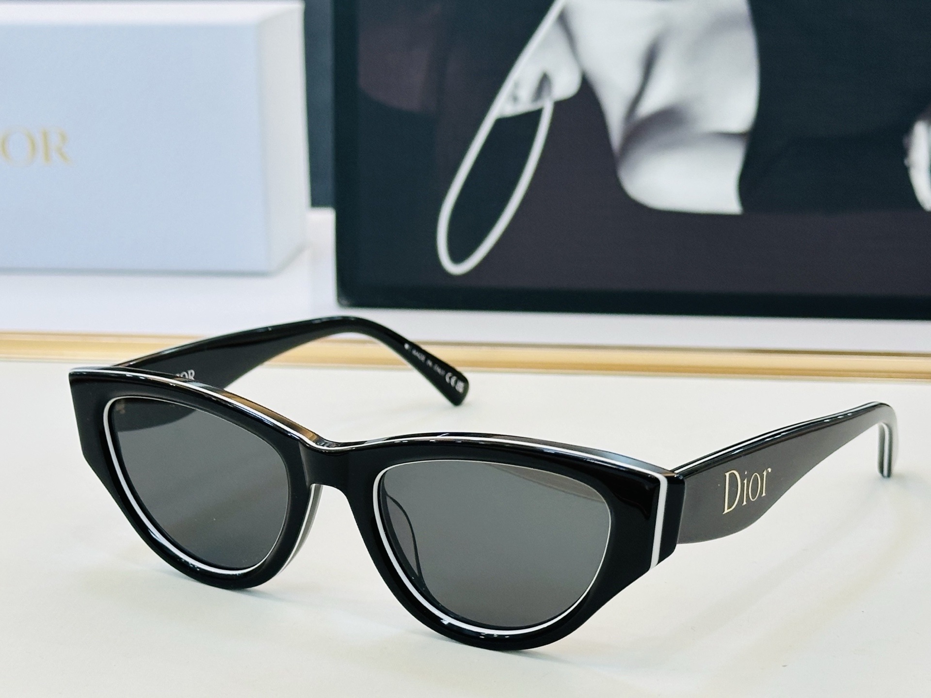 🔻🔻🔻DIO* 迪家 B1I Size：52口20-140   春夏款墨镜 😎🔆 FD搭配镜腿精致 质量上佳 