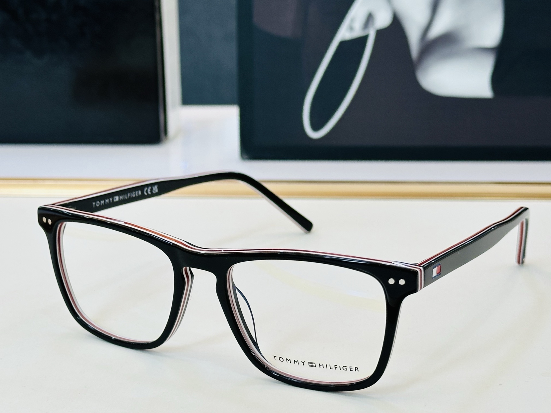 官网同步发售TOMMY HILFIGER 板材框 TH2189    SIZE：53口18-145 L简单大气 配光镜 