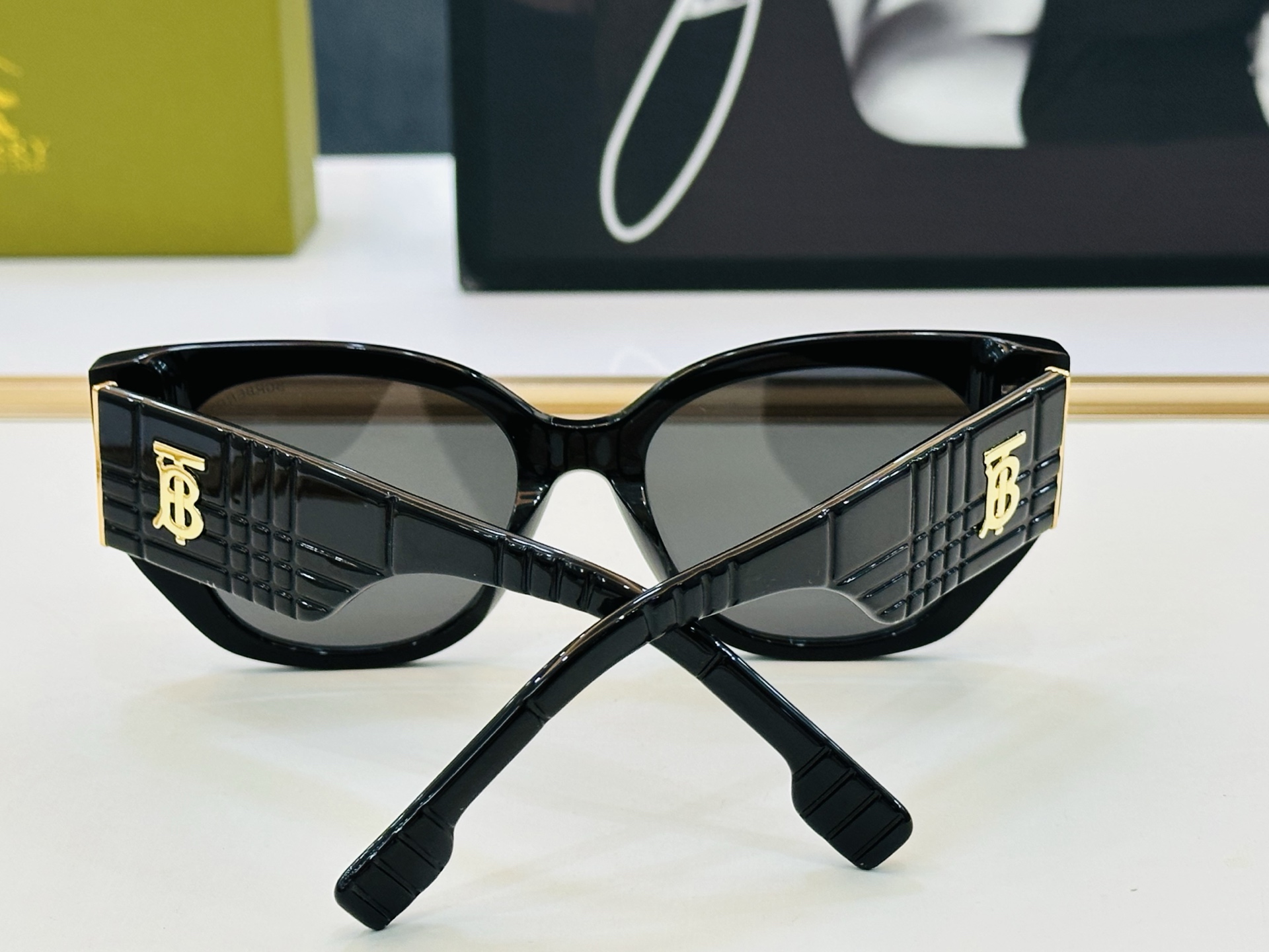 高品质✨BURBERR*✨ 巴家 BE6020 Size：54口19-145 女款太阳眼镜[得意]🌲🌲 J高品质 特色镜