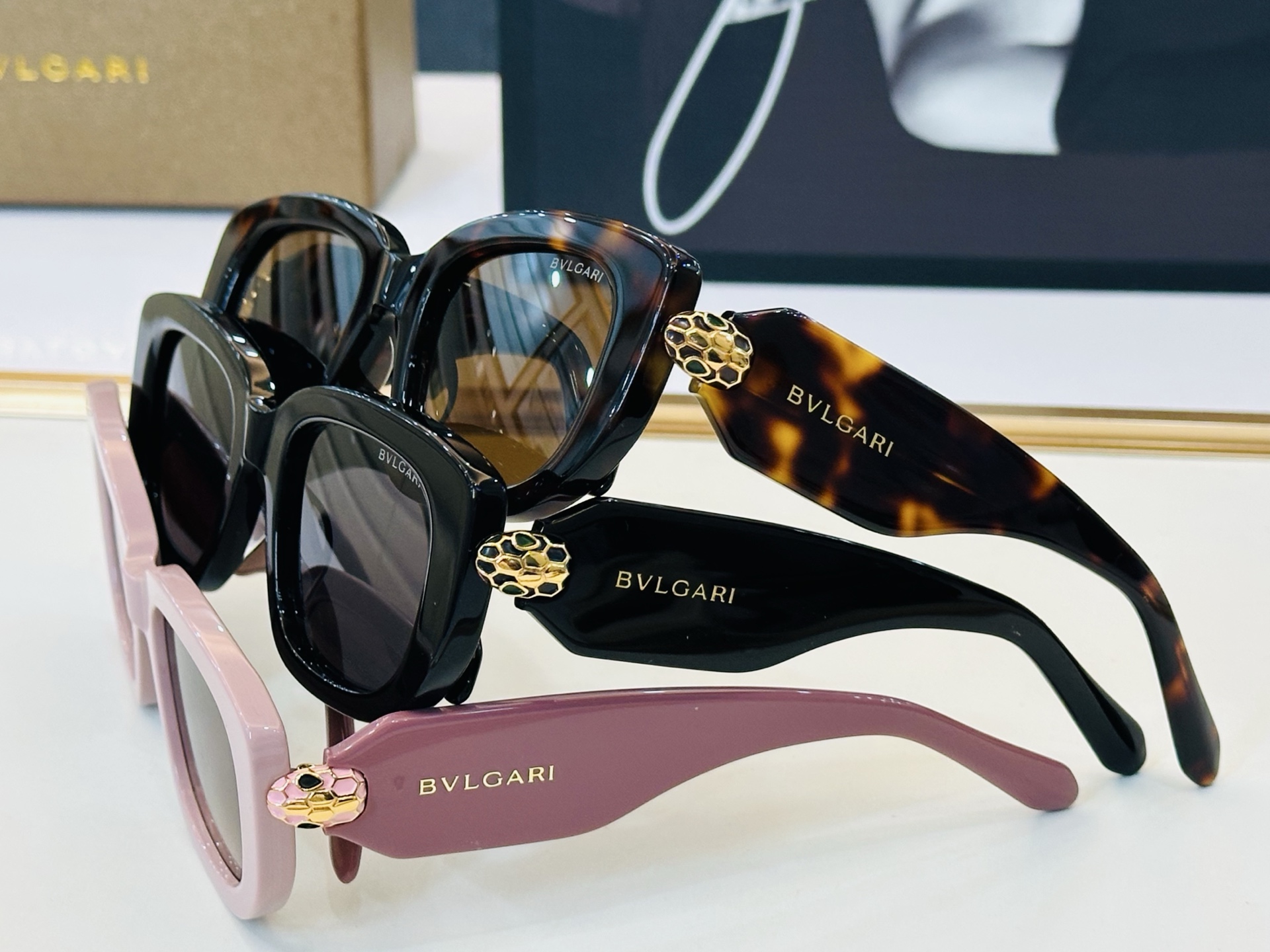 🆕款 官网同售 宝格家 BV40087 👍 Size ：50口22-143 绝对要买😎品质非常完美 D出街必备 