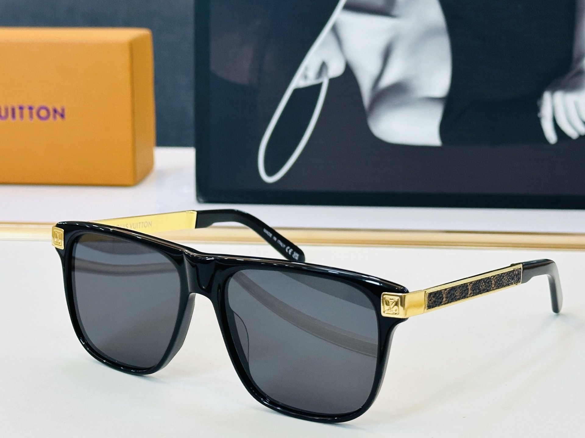 NO:952216,Louis Vuitton Z3300U Size 57 mouth 17-145 Vibrant, show unique personality and show your grandeur C high quality glasses, sunglasses, sunglasses, glasses, louis vuitton19860909路易家 Z3300U Size57口17-145 充满活力的 展现独特个性展现大气的你 C高品质 眼镜墨镜太阳镜,眼镜,louis vuitton,glasses