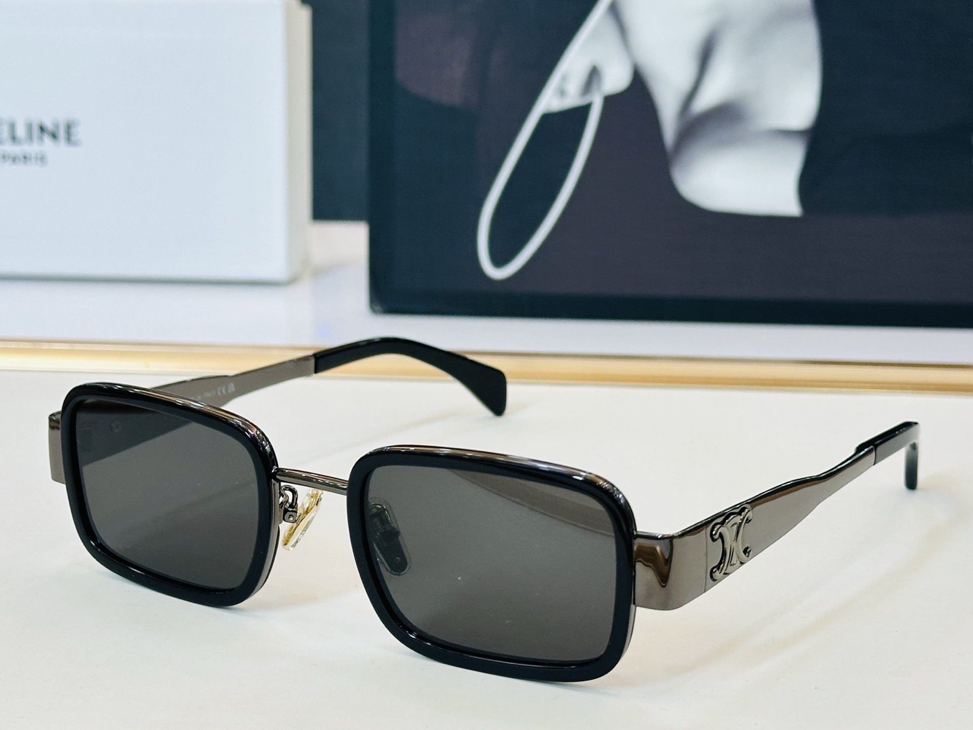 NO:952328,【CELINE】Celine CL40335 Size 50 Mouth 23-Always hot-selling style European and American style LGood gloss, strong texture, excellent workmanship, glasses, sunglasses, sunglasses, glasses, celine, celine19860909【CELINE】赛琳 CL40335 Size50口23- 一直热销的款式 欧美风 L光泽度好 质感强 工艺超赞 眼镜墨镜太阳镜,眼镜,celine,celine,glasses