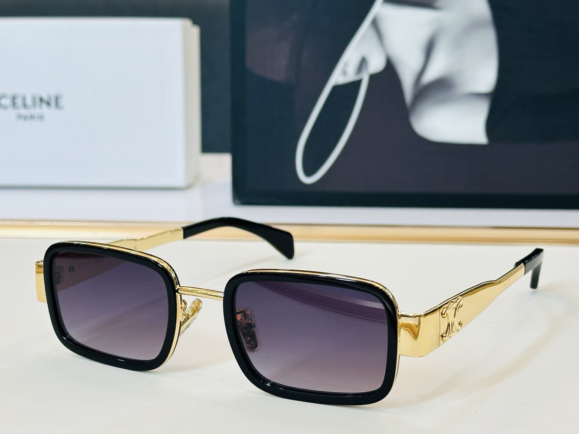 【CELINE】赛琳 CL40335 Size：50口23-145    一直热销的款式 欧美风 L光泽度好 质感强  