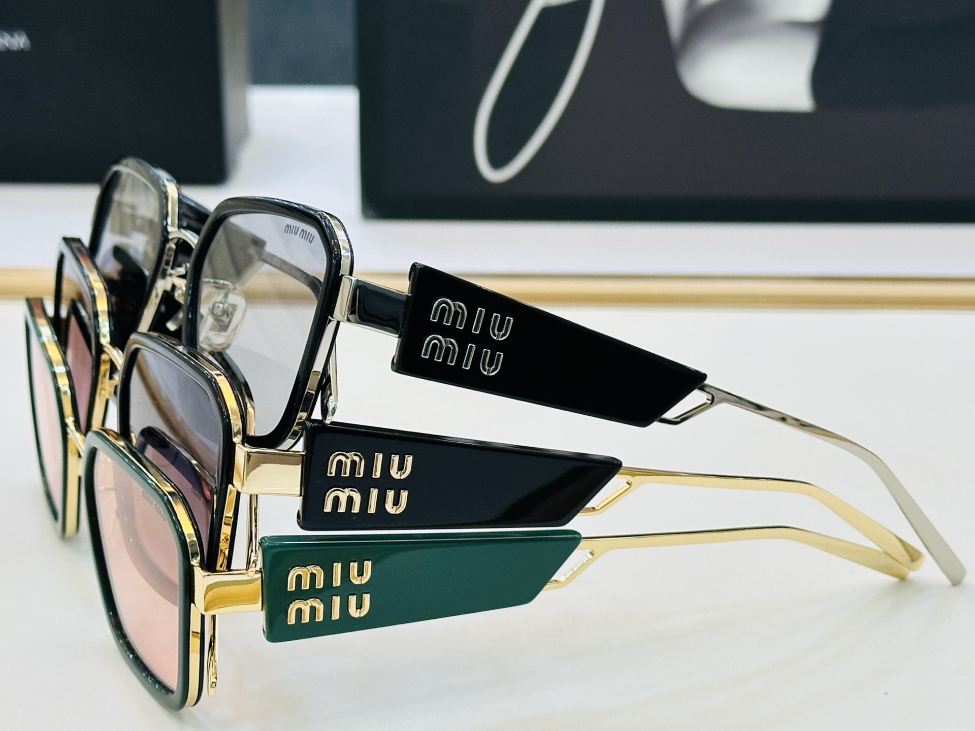 谬家 SMU64WS Size：51口22-145 女士太阳眼镜 [玫瑰][玫瑰] 高档 L时尚墨镜潮人[强][强]太阳
