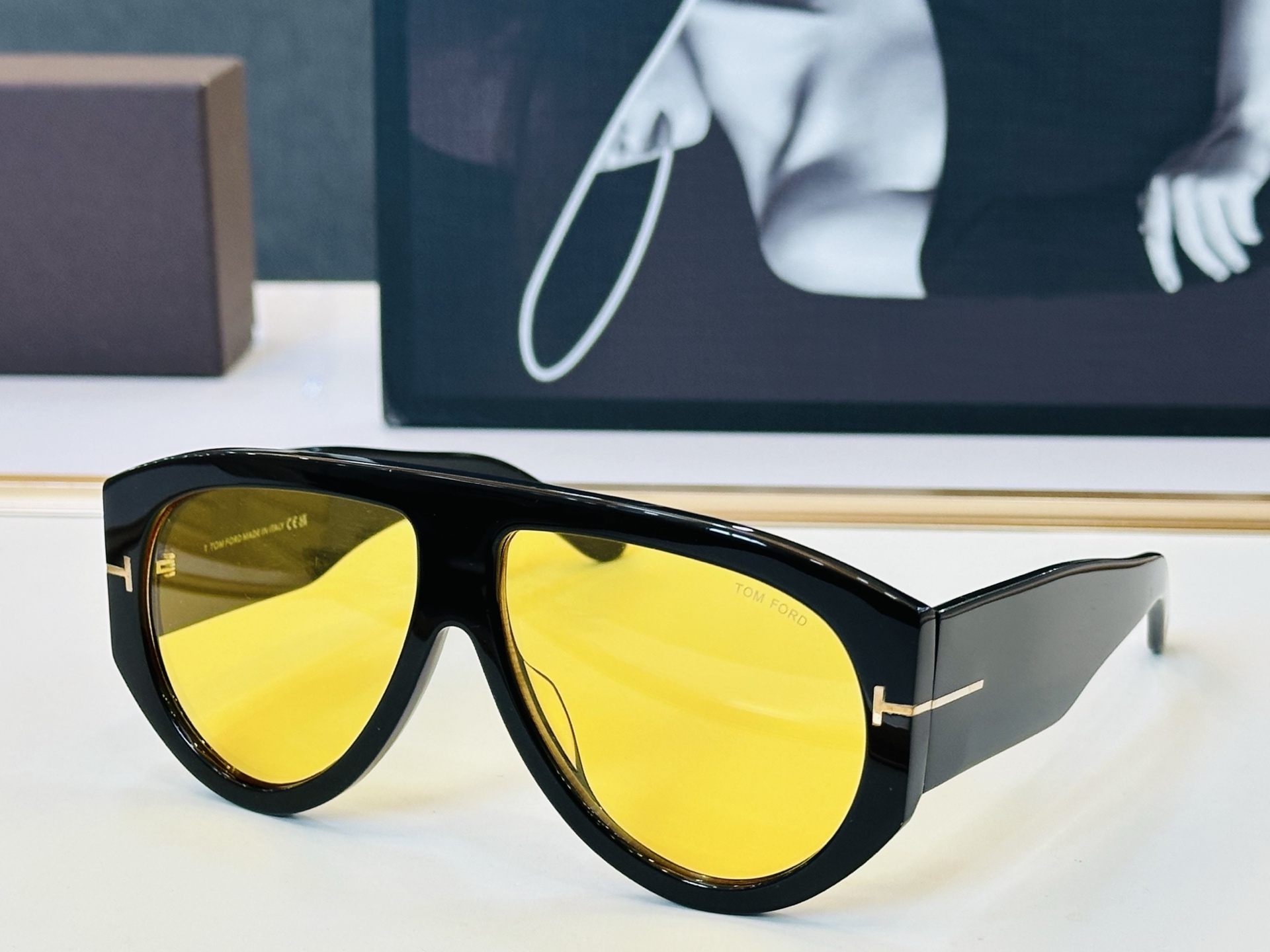 🆕款 TOM FORD🏇汤姆家 MODEL:FT1044 Size：60口13-145  🈷️😍时尚潮流 L太阳镜 