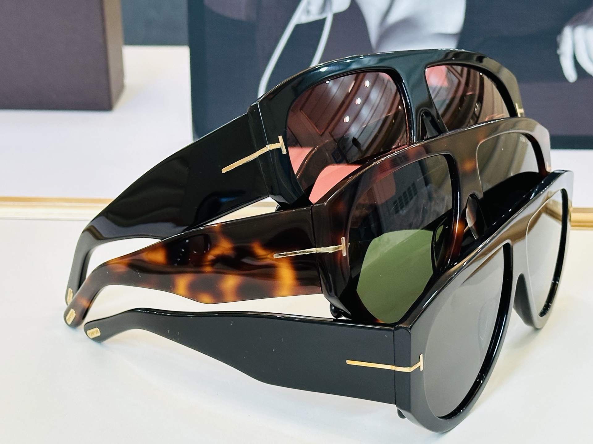 🆕款 TOM FORD🏇汤姆家 MODEL:FT1044 Size：60口13-145  🈷️😍时尚潮流 L太阳镜 
