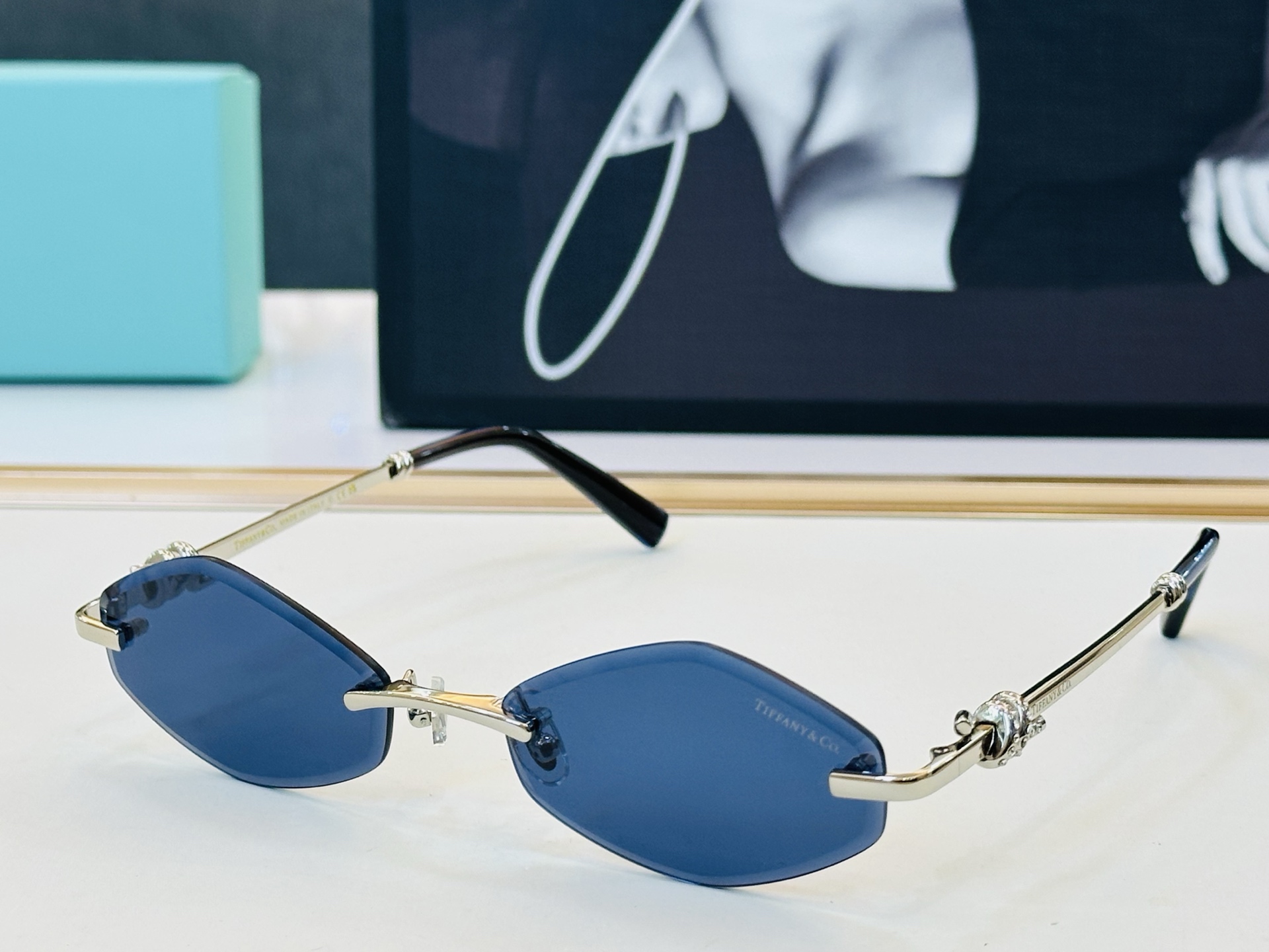 蒂芙家 Tiffany & CO. TF2021L Size：57口19-145  时尚太阳镜架 👍b多色可选 太阳镜 
