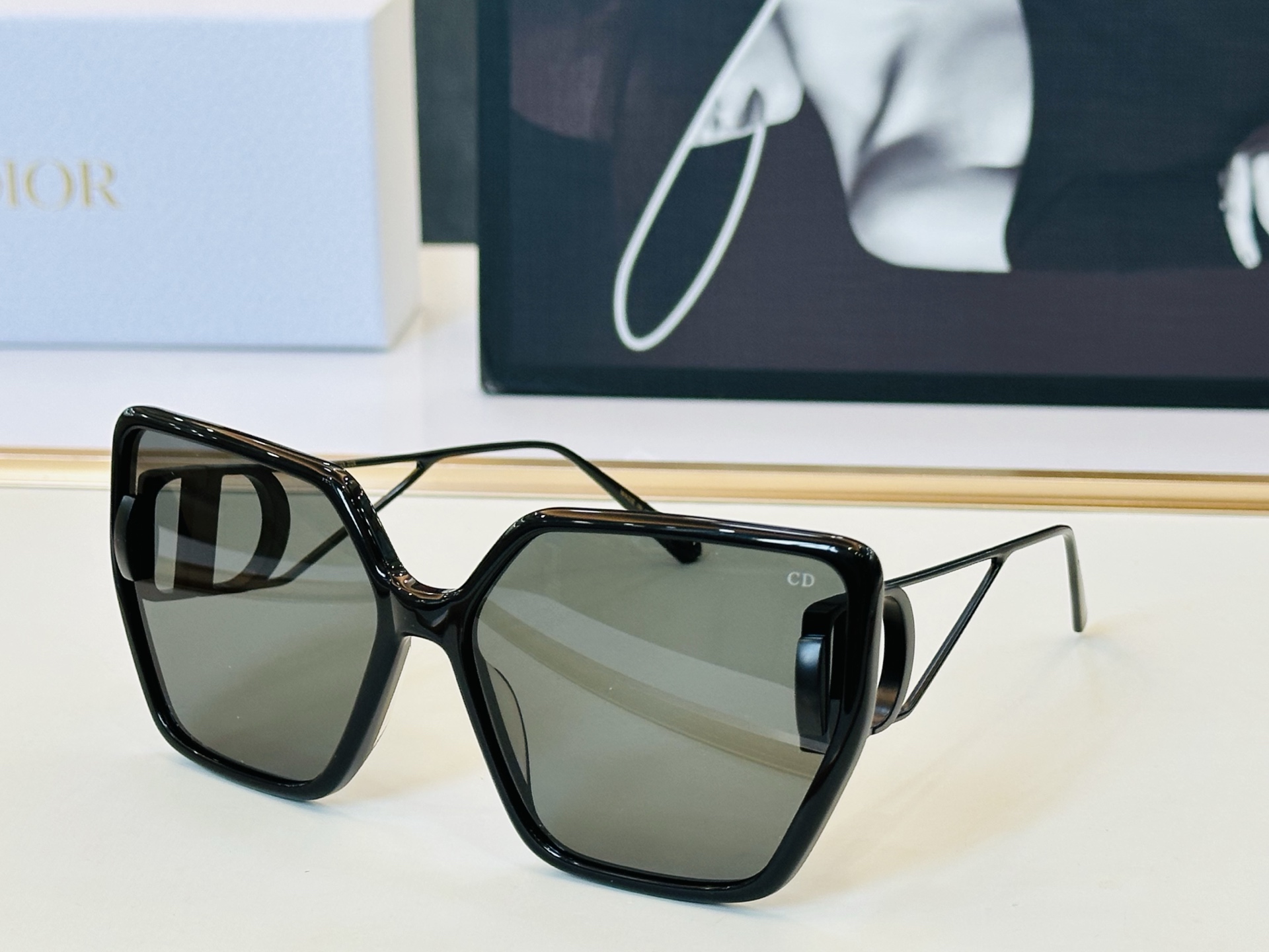 NO:953919,Dijia DIO* DSGTA45UCR Size 64 mouth 16 - Spring and summer sunglasses with exquisite hot stamping accessories on the temples bm official website model high quality glasses, sunglasses, sunglasses, glasses, dior, dior19860909迪家 DIO* DSGTA45UCR Size64口16- 春夏款墨镜 搭配镜腿精致烫字配饰 bm官网款 质量上佳 眼镜墨镜太阳镜,眼镜,dior,dior,glasses