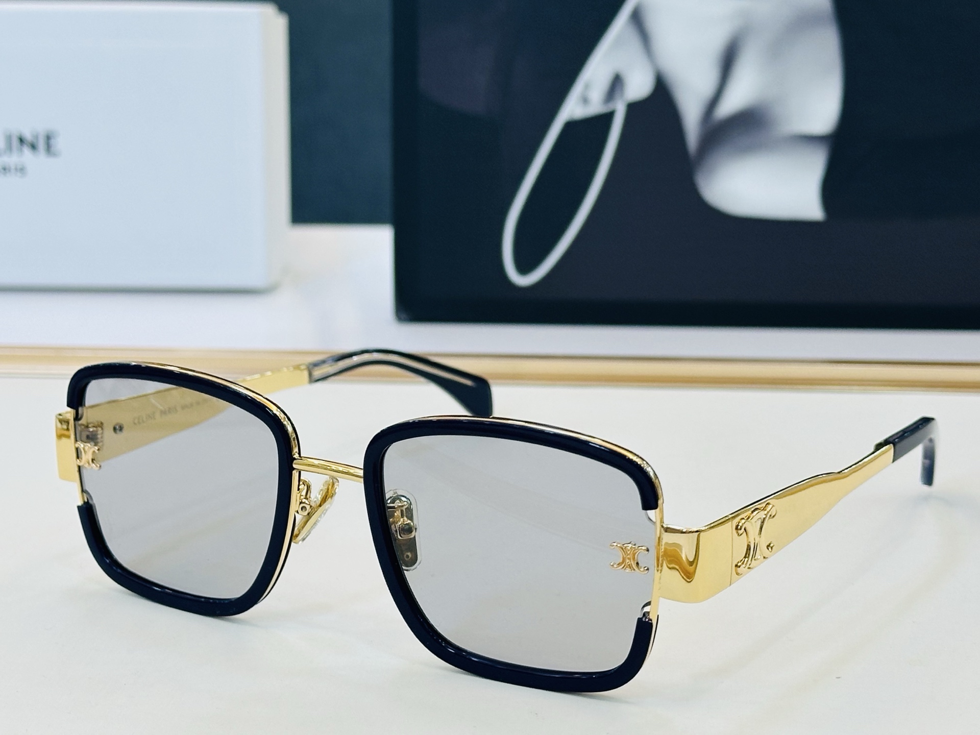 【CELINE】赛琳 CL40336F Size：55口23-145 一直热销的款式，欧美风 光泽度好  L工艺超赞 👍