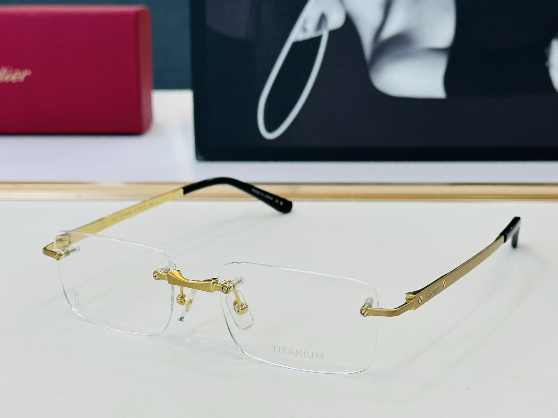 Cartier-卡家 ✨CT0511O Size：55口18-145 不挑脸型 简约大气 时尚休闲 钛架👌👃W框型简约 