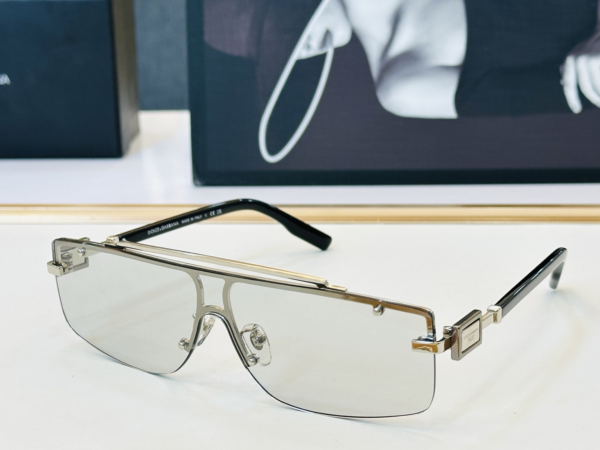 🆕 官网款 🔺DOLCE&GABBAN*🔻杜嘉班*纳新品 DG2335 Size：144口0-145 新颖独特众多颜色🔝