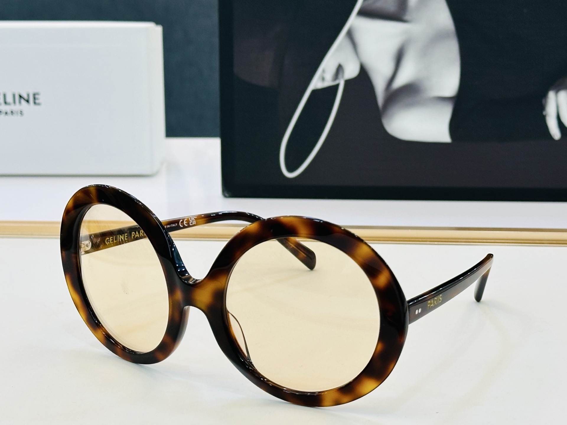 【CELINE】赛琳 CL40345 Size：60口24-130  一直热销的款式 欧美风 光泽度好 质感强  FD工