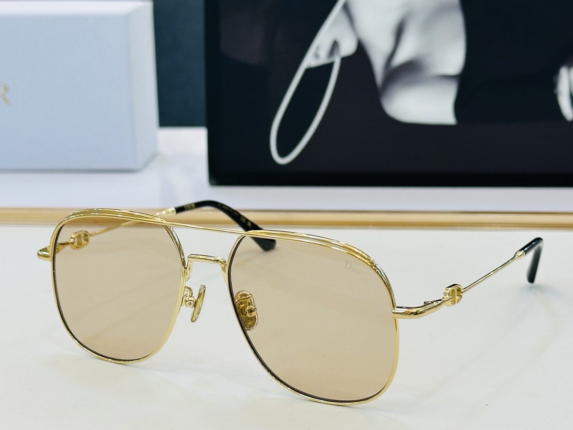 🔻🔻🔻DIO* 迪家 A1U Size：56口16-140 春夏款墨镜 😎🔆 FD搭配镜腿精致 质量上佳 